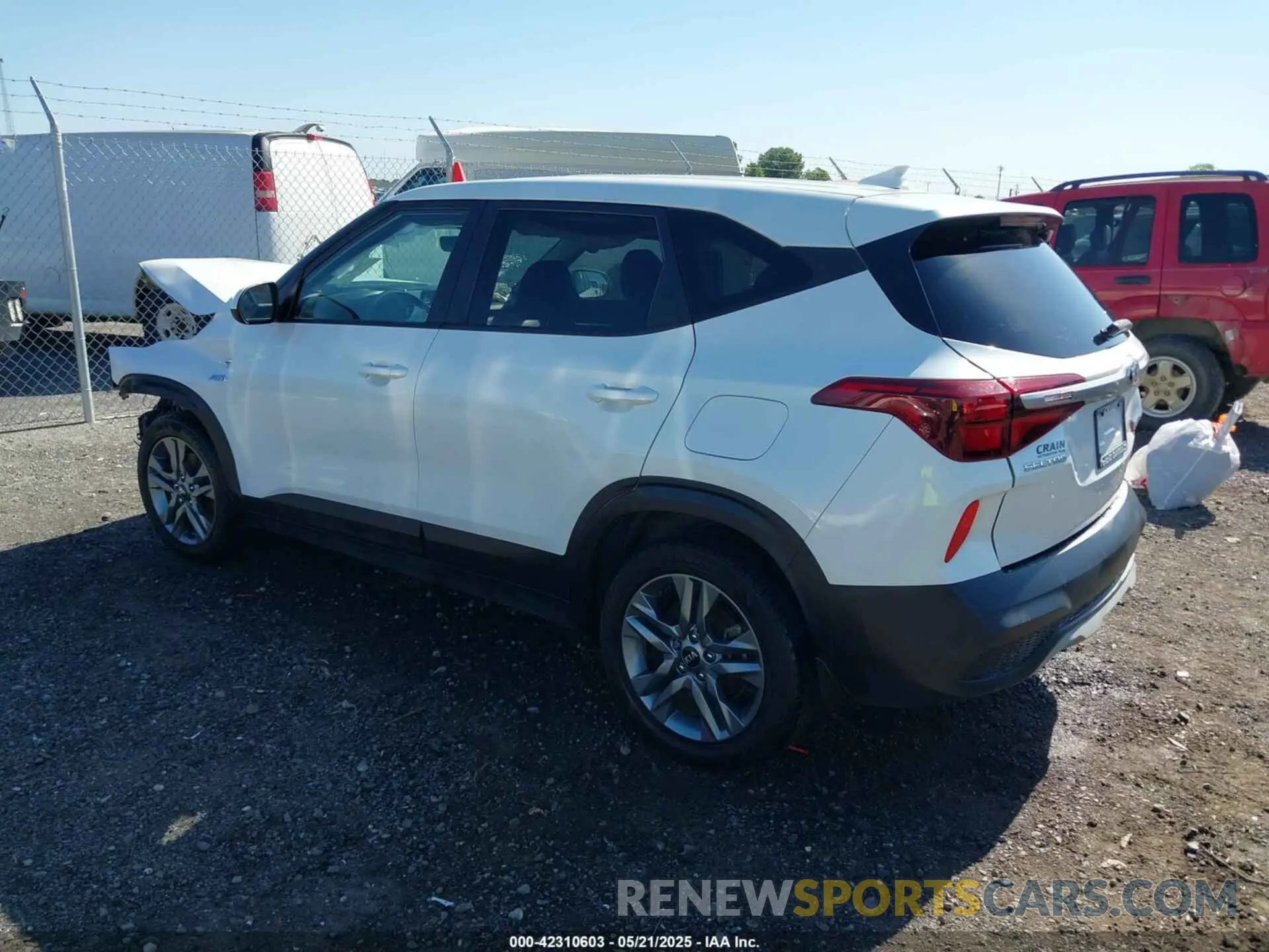 3 fotografías del automóvil dañado KNDEPCAA7M7049168 KIA SELTOS 2021