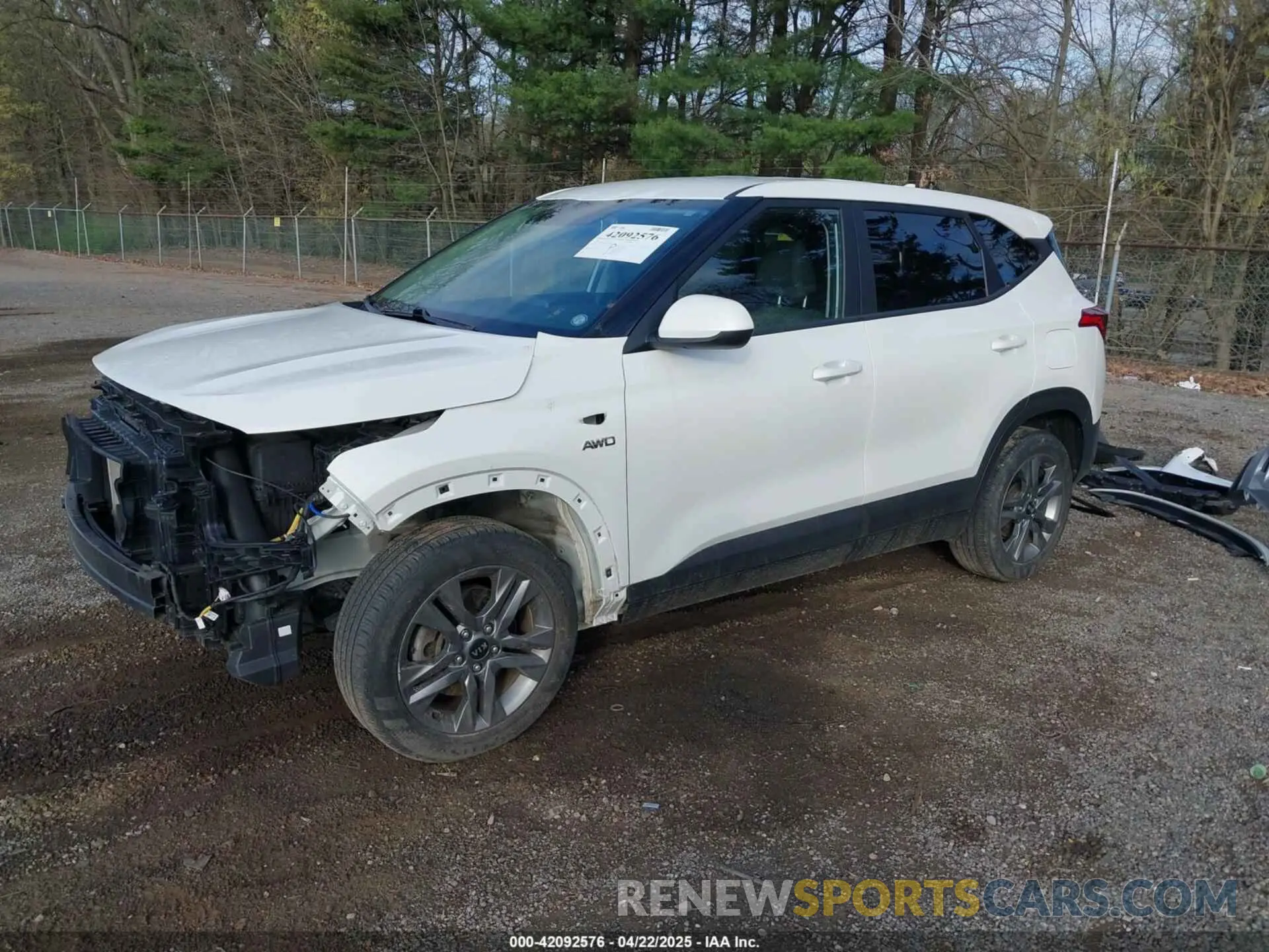 2 fotografías del automóvil dañado KNDEPCAA7M7213292 KIA SELTOS 2021
