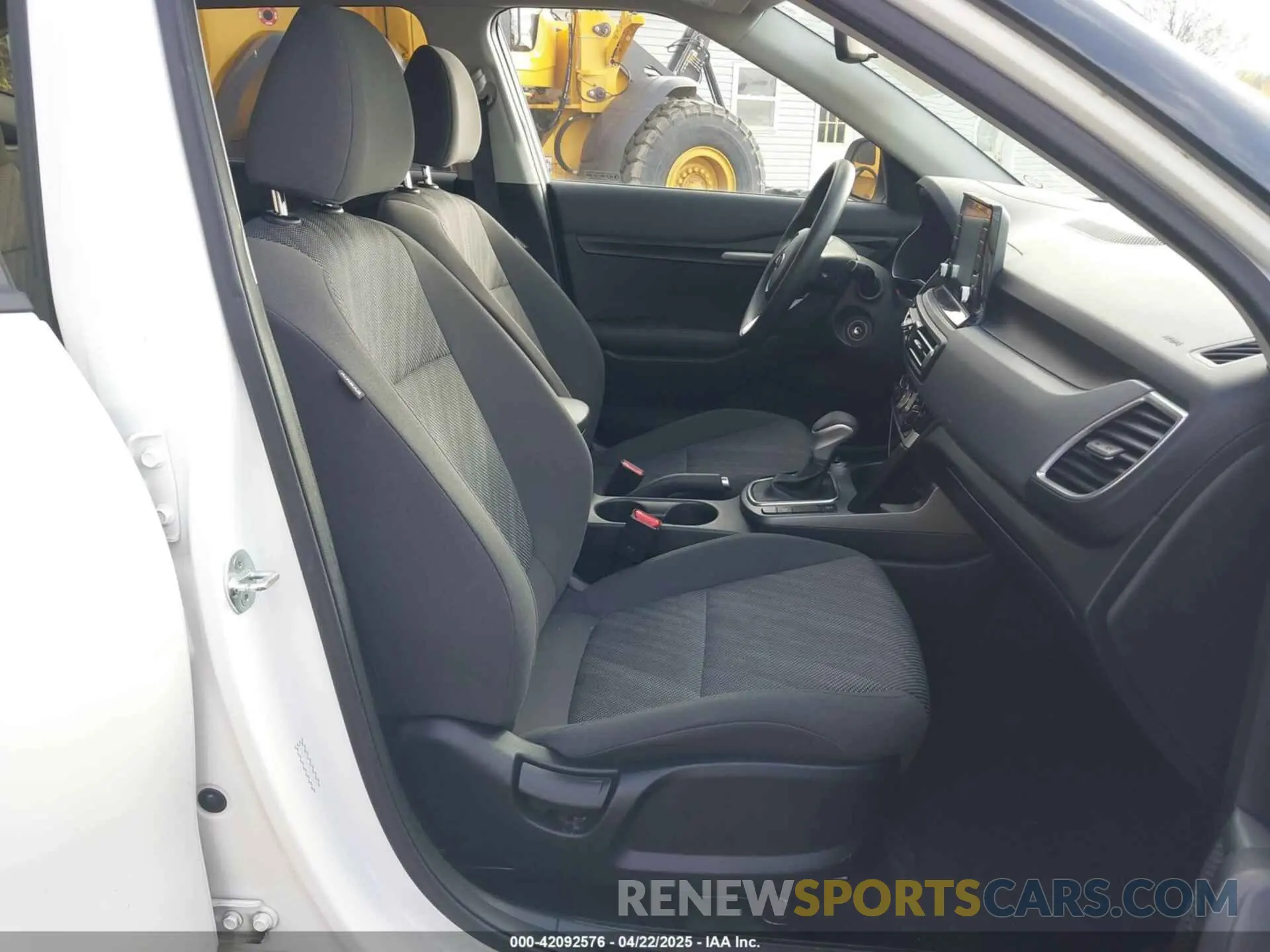 5 fotografías del automóvil dañado KNDEPCAA7M7213292 KIA SELTOS 2021