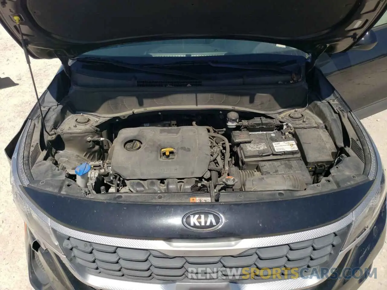 13 fotografías del automóvil dañado KNDEPCAA8M7095138 KIA SELTOS 2021