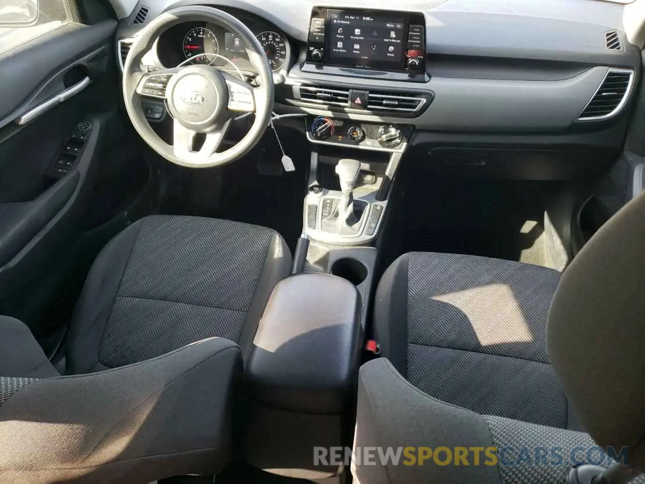 8 fotografías del automóvil dañado KNDEPCAA8M7095138 KIA SELTOS 2021