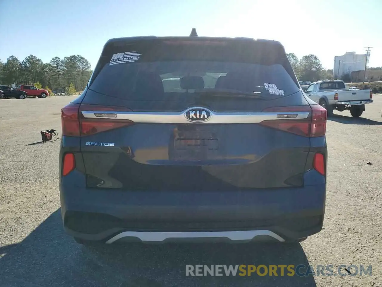 6 fotografías del automóvil dañado KNDEPCAA8M7107241 KIA SELTOS 2021