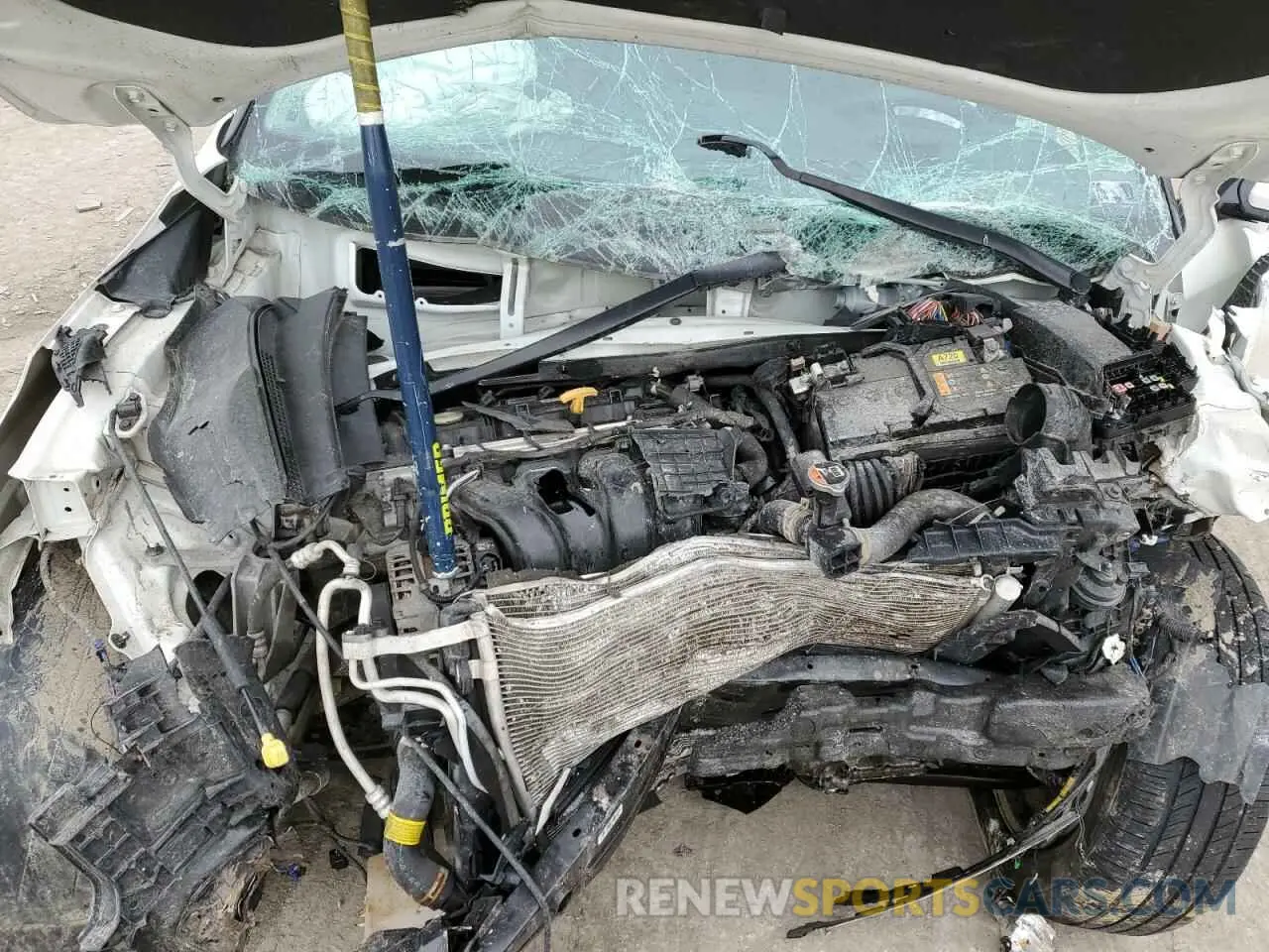12 fotografías del automóvil dañado KNDEPCAA8M7129093 KIA SELTOS 2021