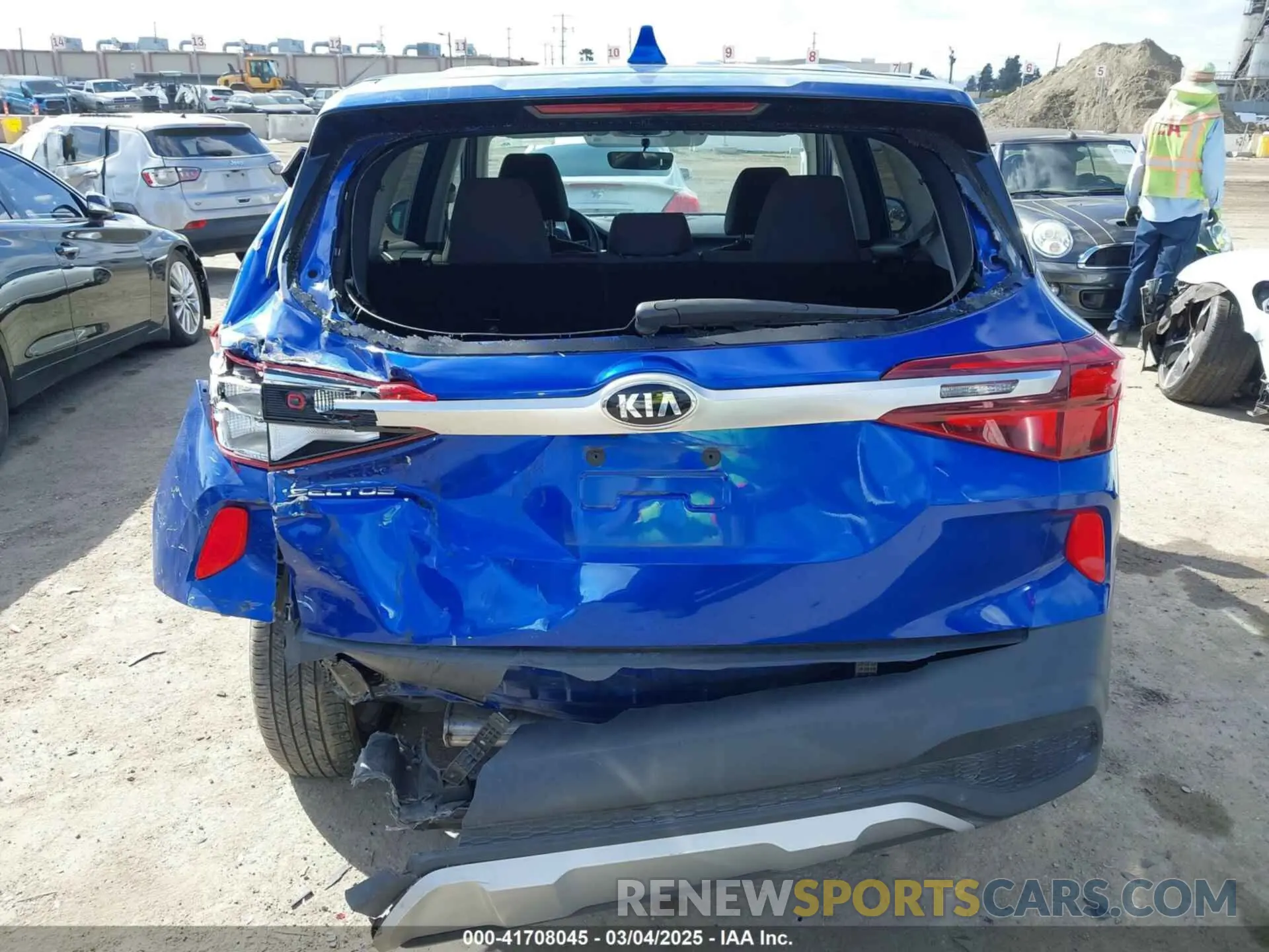 16 fotografías del automóvil dañado KNDEPCAA9M7076887 KIA SELTOS 2021