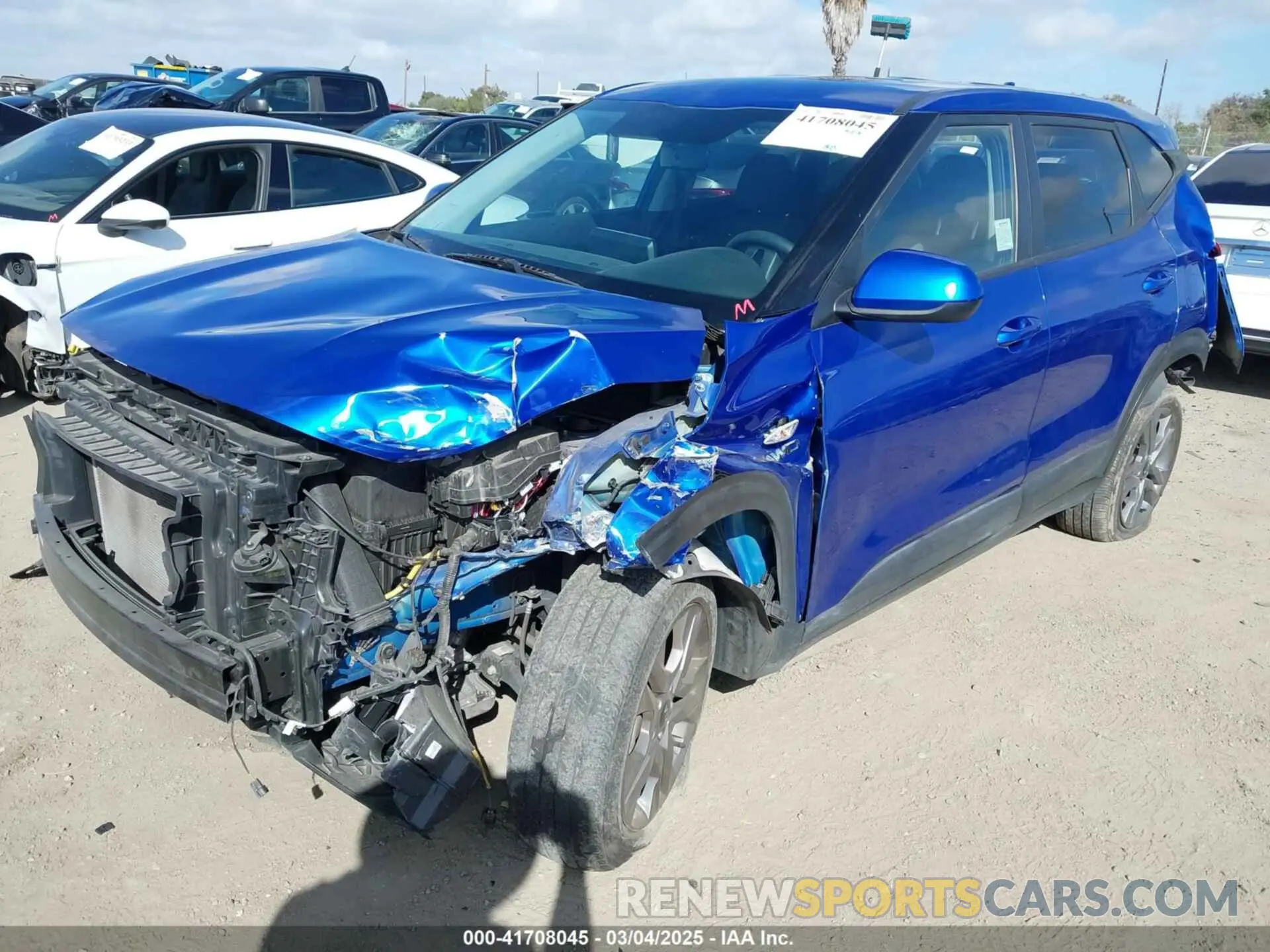 2 fotografías del automóvil dañado KNDEPCAA9M7076887 KIA SELTOS 2021