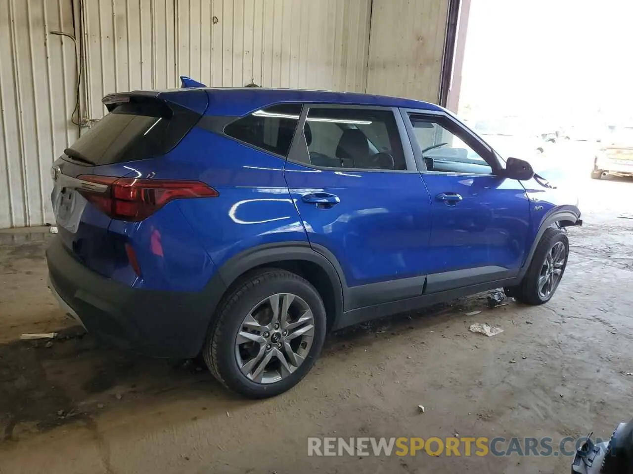 3 fotografías del automóvil dañado KNDEPCAA9M7130463 KIA SELTOS 2021