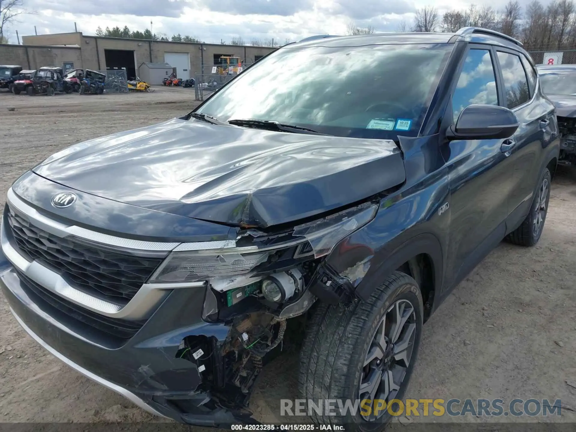 6 fotografías del automóvil dañado KNDERCAA2M7137118 KIA SELTOS 2021