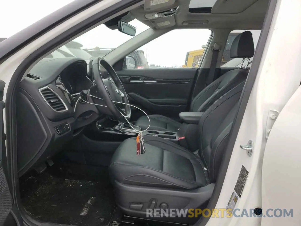 7 fotografías del automóvil dañado KNDERCAA2M7161225 KIA SELTOS 2021