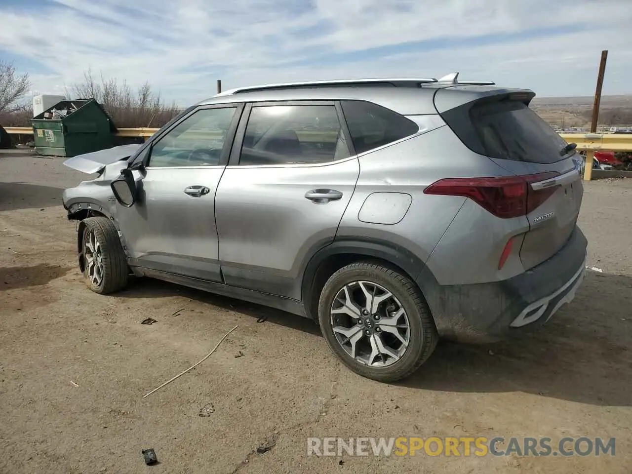 2 fotografías del automóvil dañado KNDERCAA3M7072747 KIA SELTOS 2021