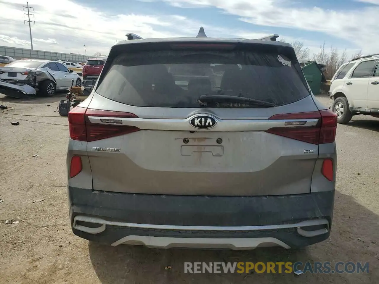 6 fotografías del automóvil dañado KNDERCAA3M7072747 KIA SELTOS 2021