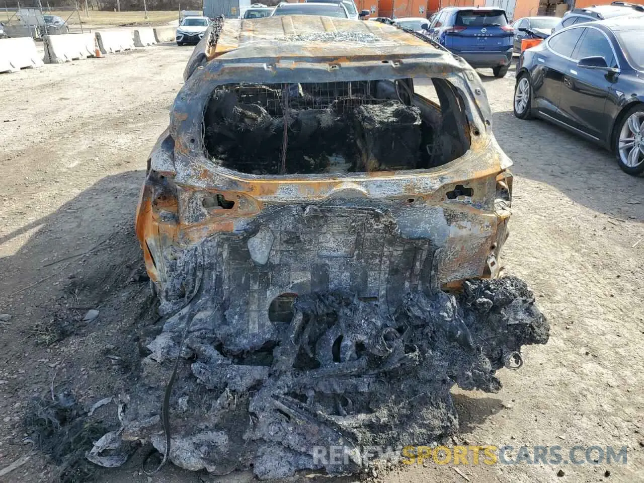 6 fotografías del automóvil dañado KNDERCAA4M7213387 KIA SELTOS 2021