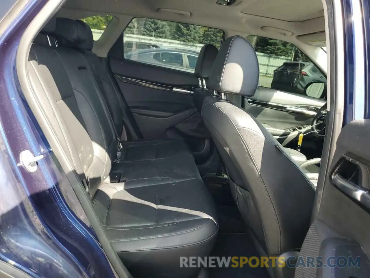 11 fotografías del automóvil dañado KNDERCAA6M7040987 KIA SELTOS 2021