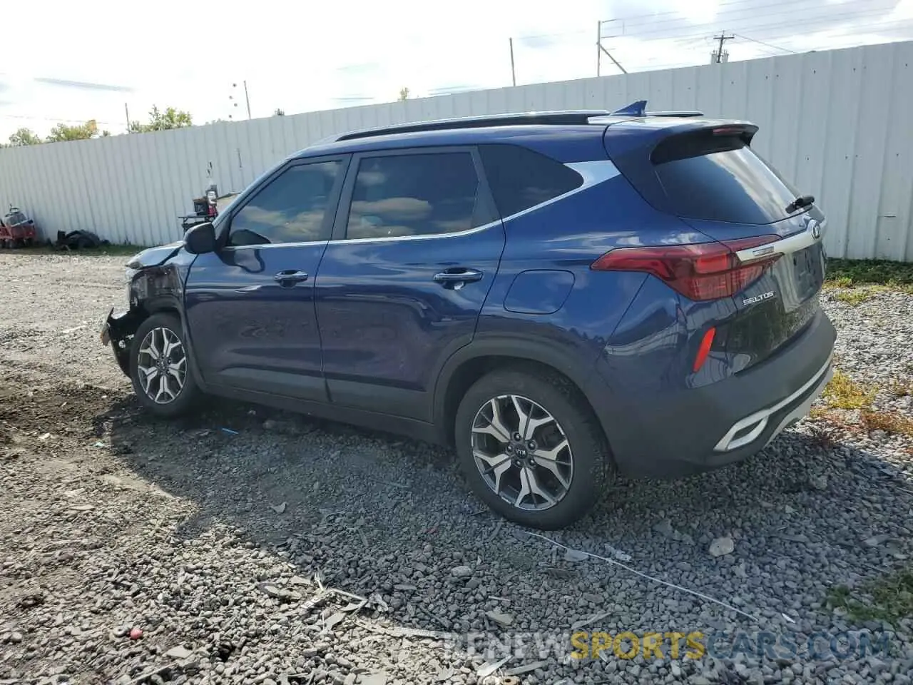 2 fotografías del automóvil dañado KNDERCAA6M7040987 KIA SELTOS 2021