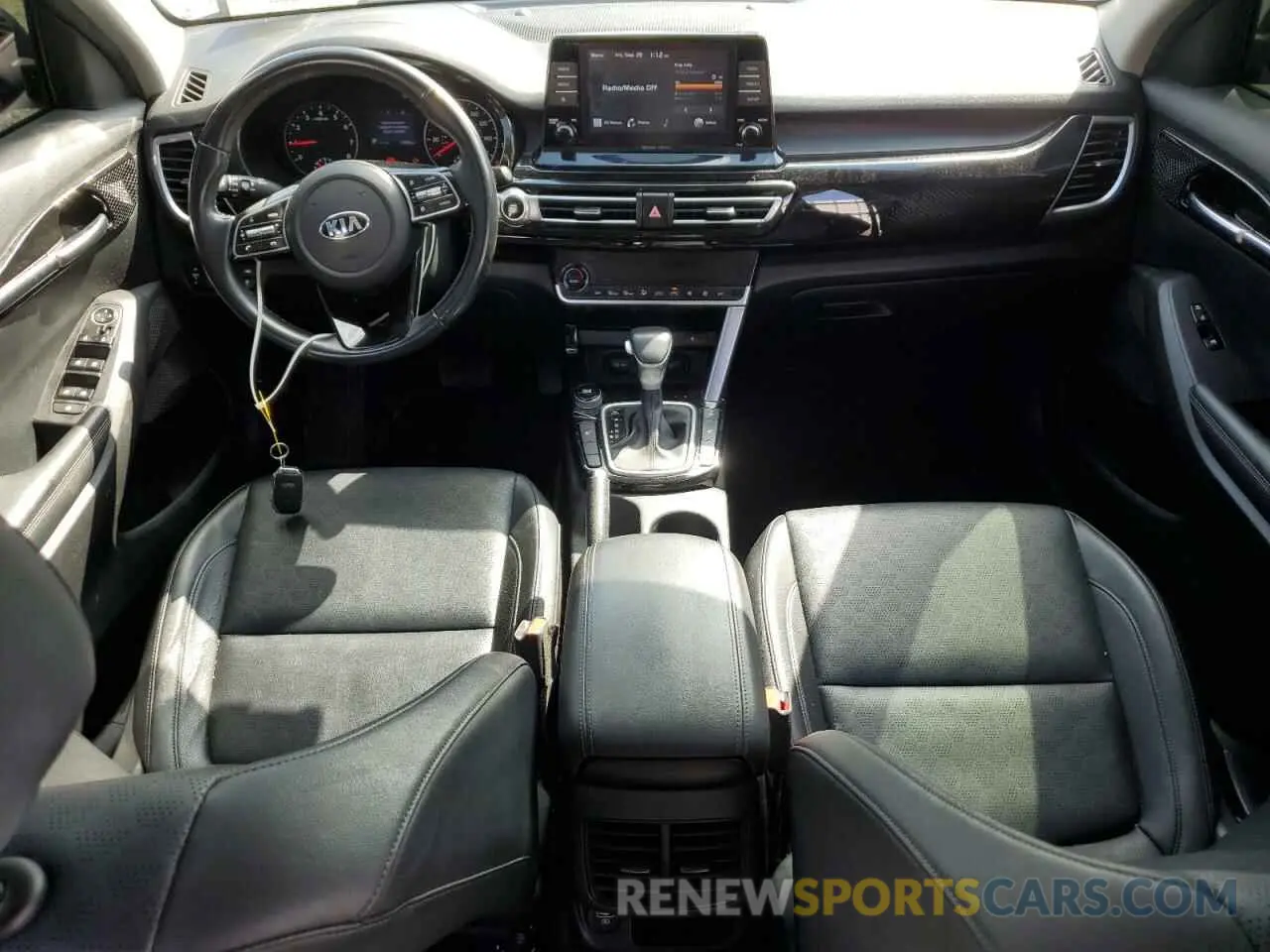 8 fotografías del automóvil dañado KNDERCAA6M7040987 KIA SELTOS 2021