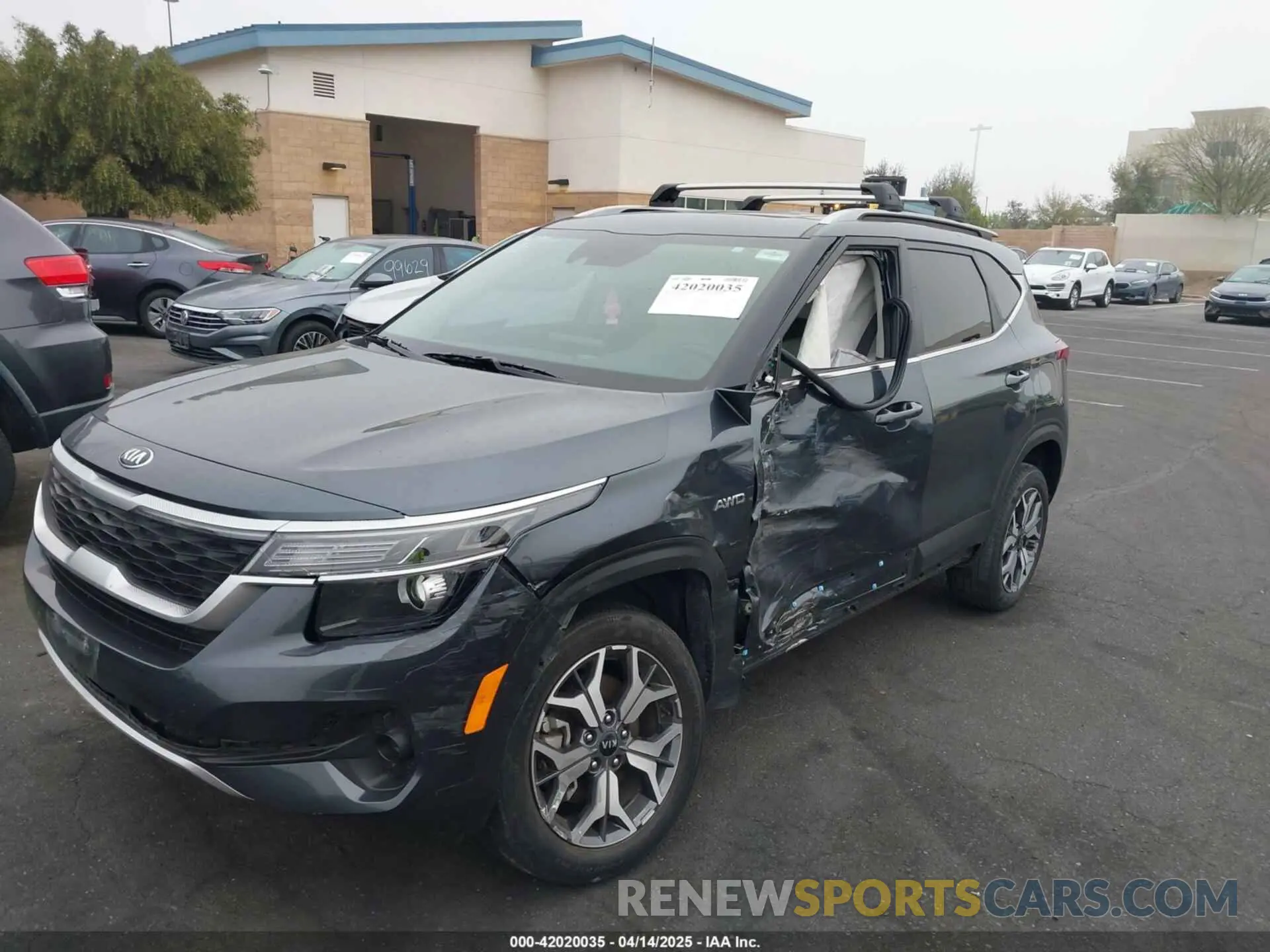 6 fotografías del automóvil dañado KNDERCAA7M7155081 KIA SELTOS 2021