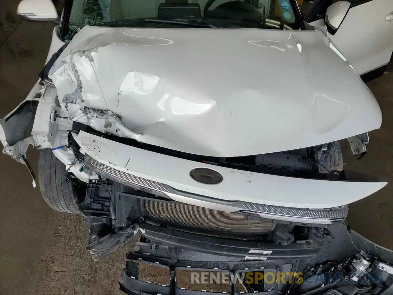 12 fotografías del automóvil dañado KNDERCAA9M7163599 KIA SELTOS 2021