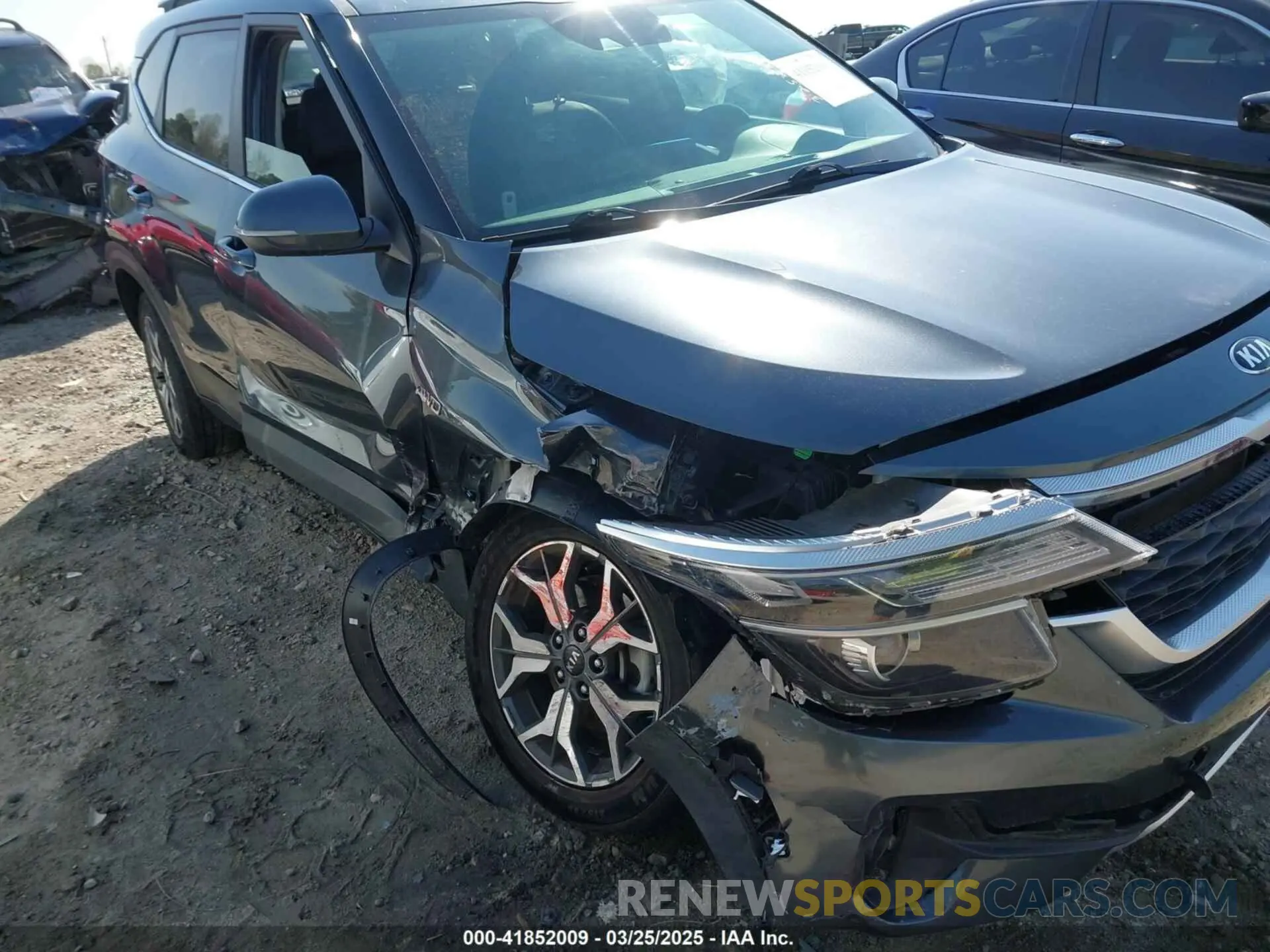 6 fotografías del automóvil dañado KNDERCAAXM7119935 KIA SELTOS 2021