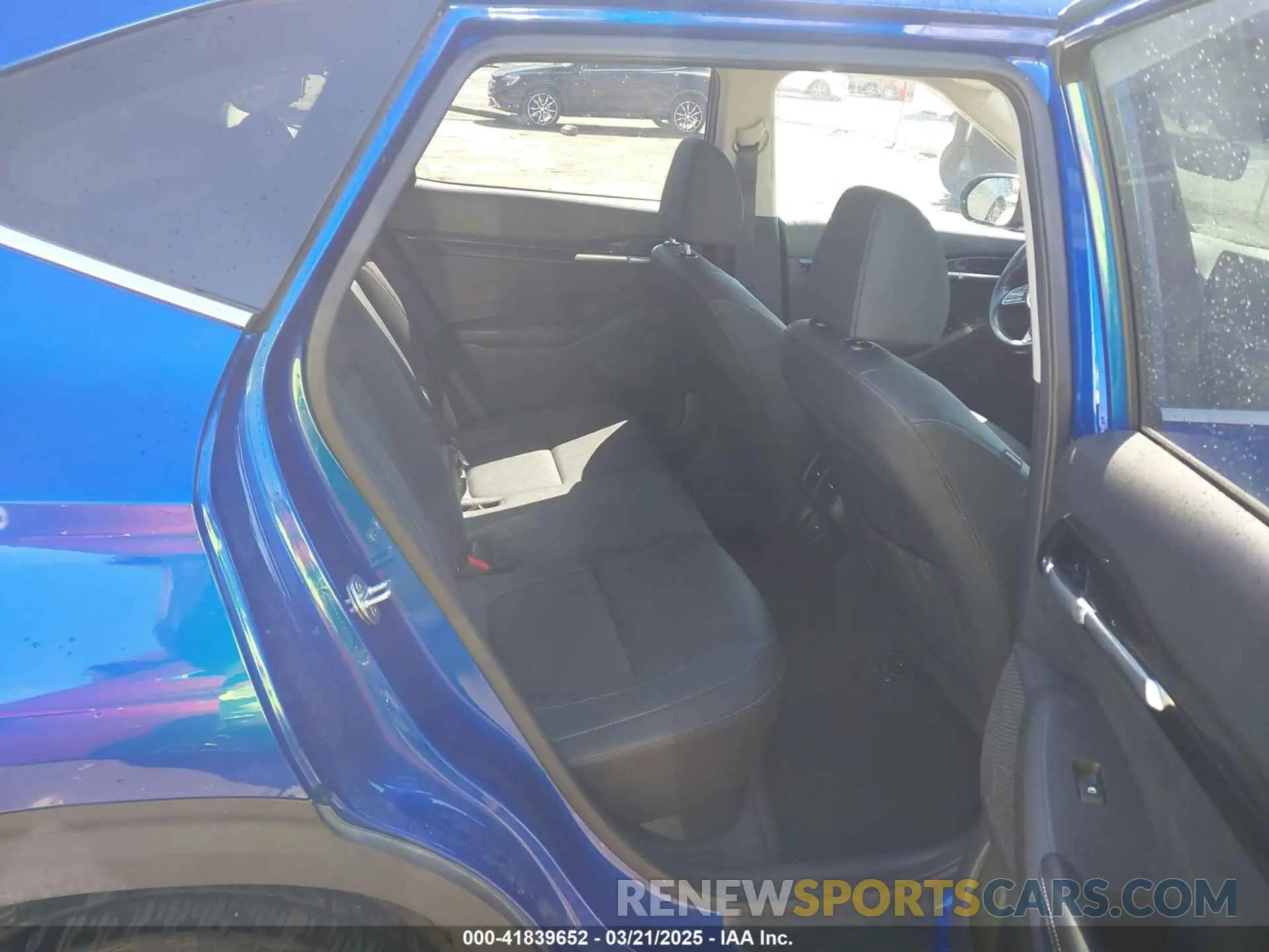 8 fotografías del automóvil dañado KNDERCAAXM7167273 KIA SELTOS 2021