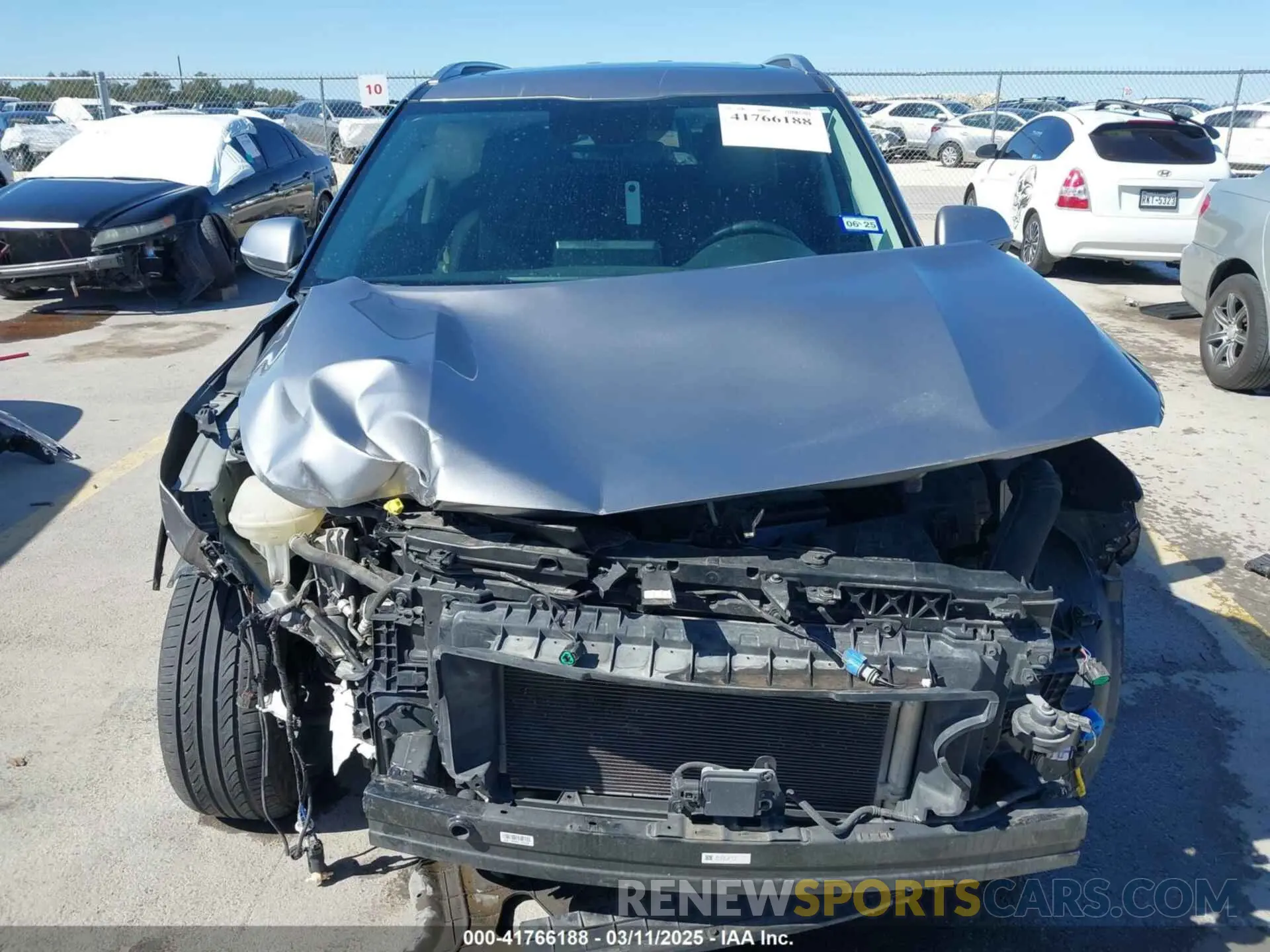 13 fotografías del automóvil dañado KNDETCA22M7058882 KIA SELTOS 2021