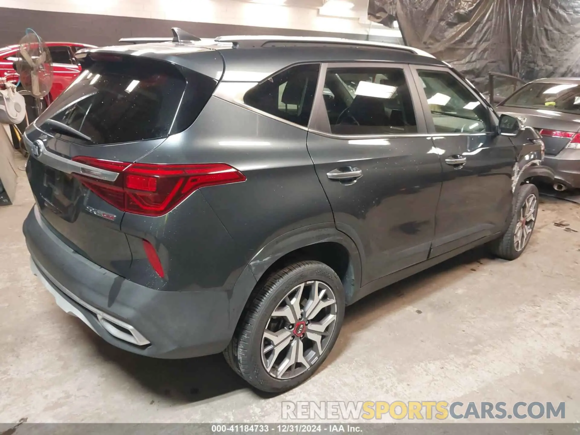4 fotografías del automóvil dañado KNDETCA22M7152227 KIA SELTOS 2021