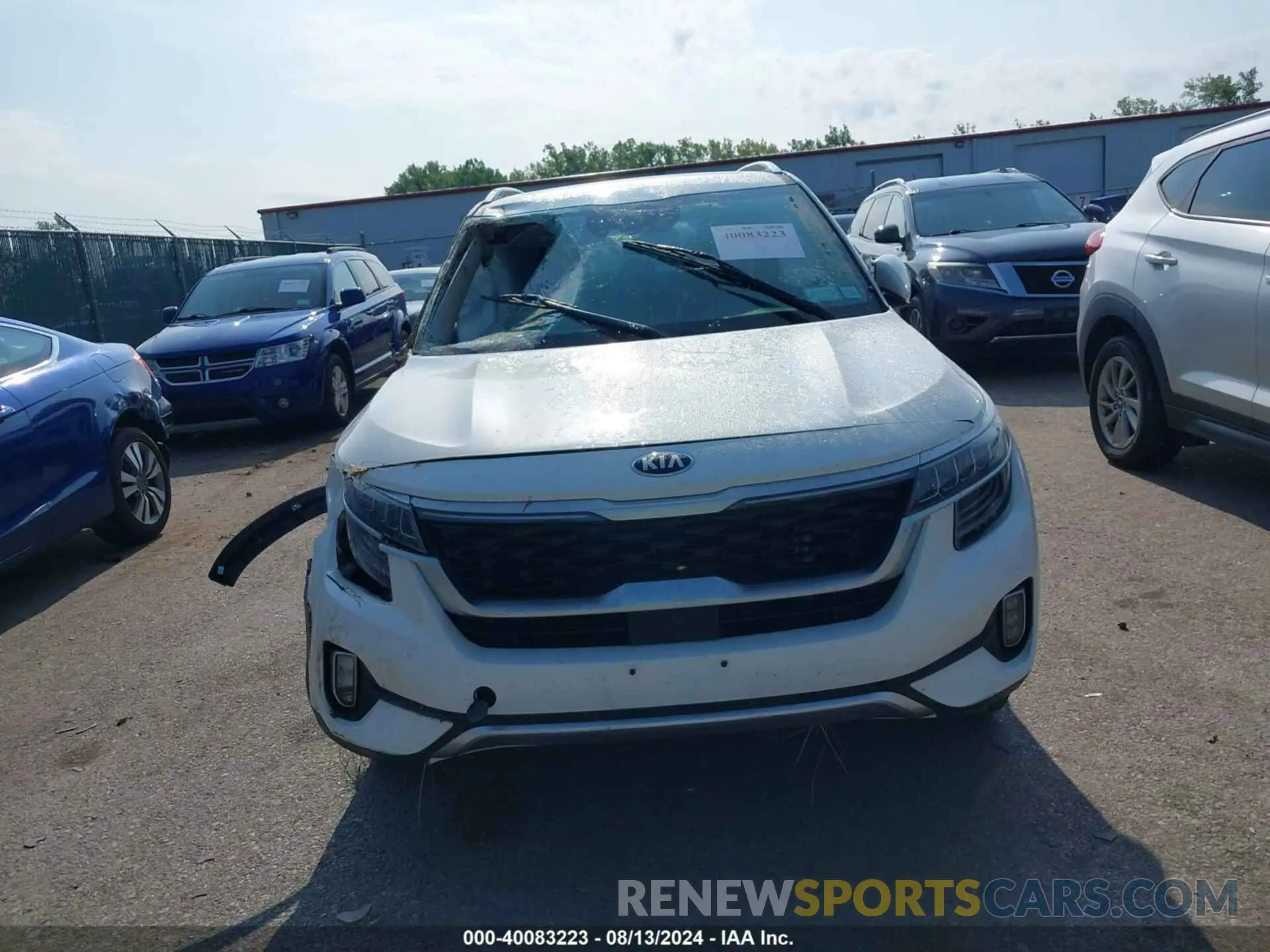 12 fotografías del automóvil dañado KNDETCA23M7175659 KIA SELTOS 2021