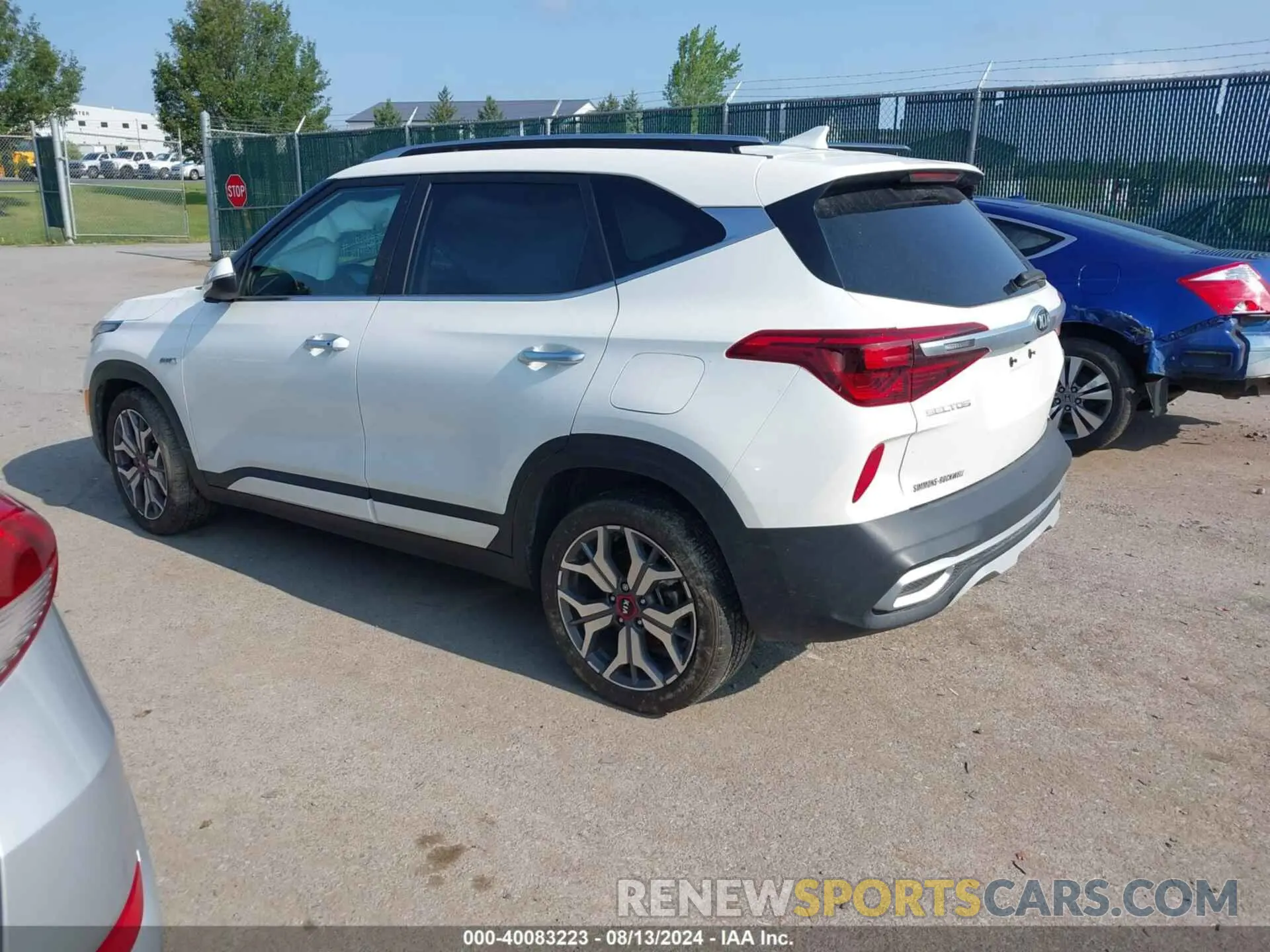 3 fotografías del automóvil dañado KNDETCA23M7175659 KIA SELTOS 2021