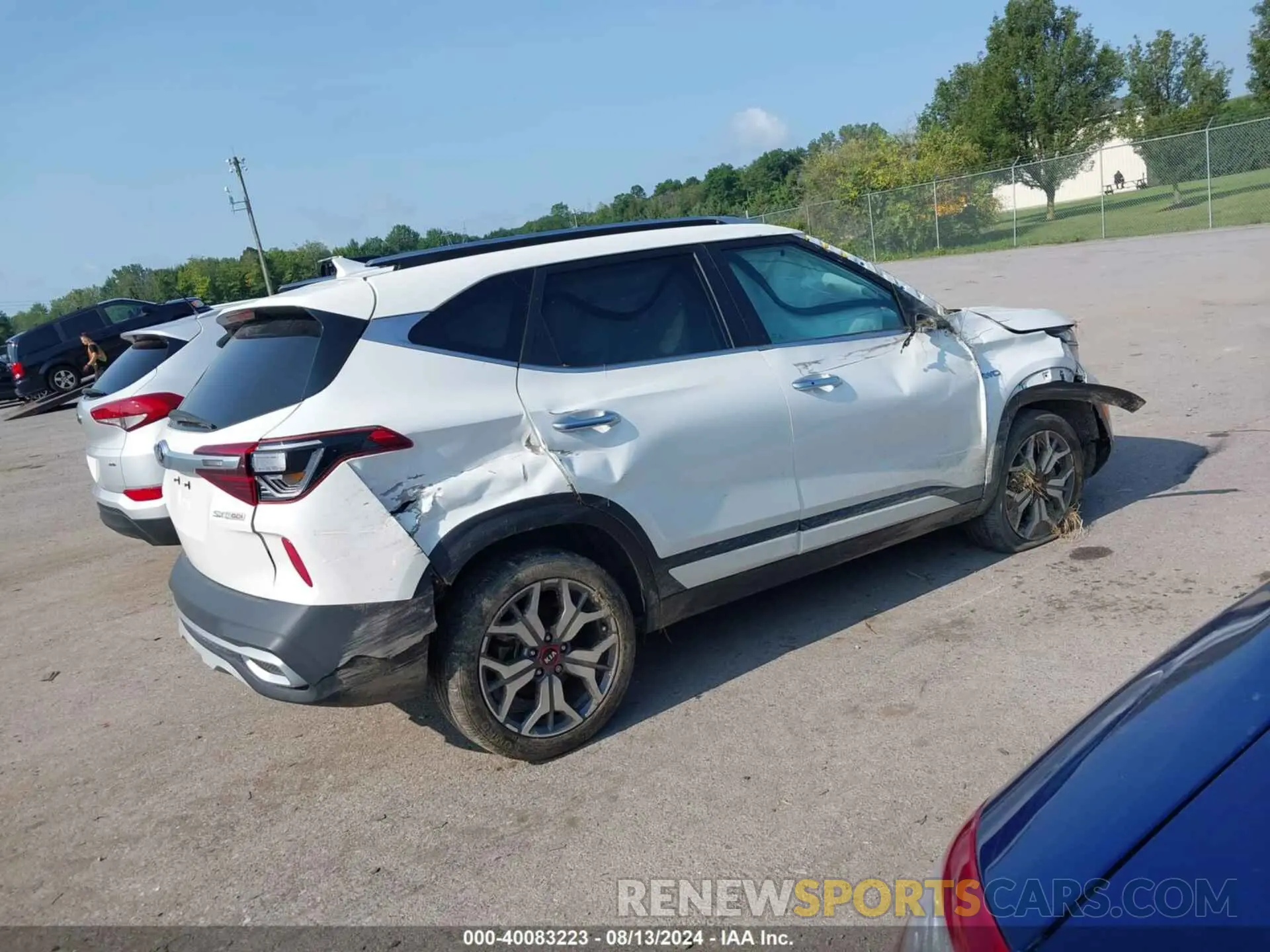 4 fotografías del automóvil dañado KNDETCA23M7175659 KIA SELTOS 2021
