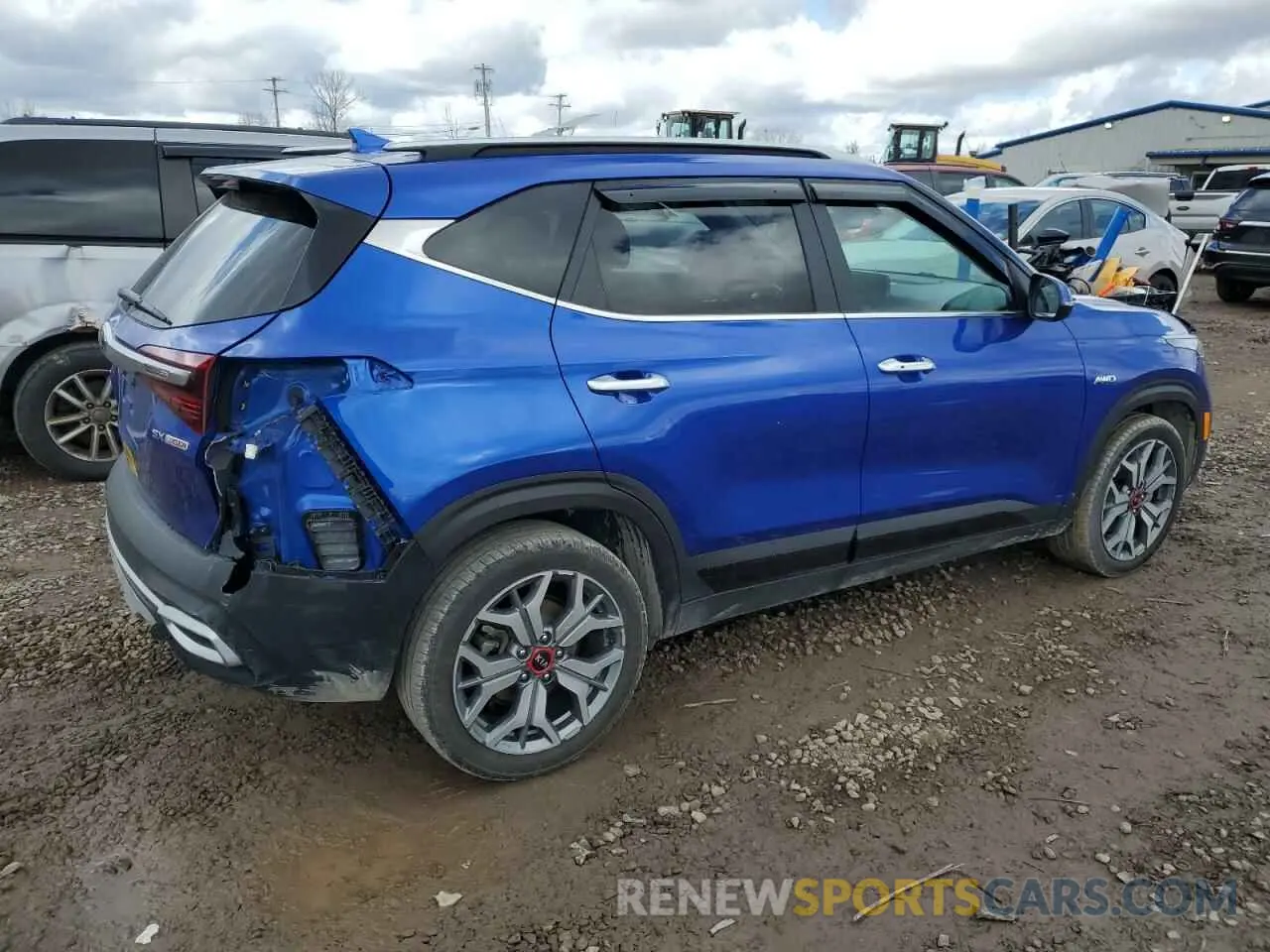 3 fotografías del automóvil dañado KNDETCA26M7081310 KIA SELTOS 2021