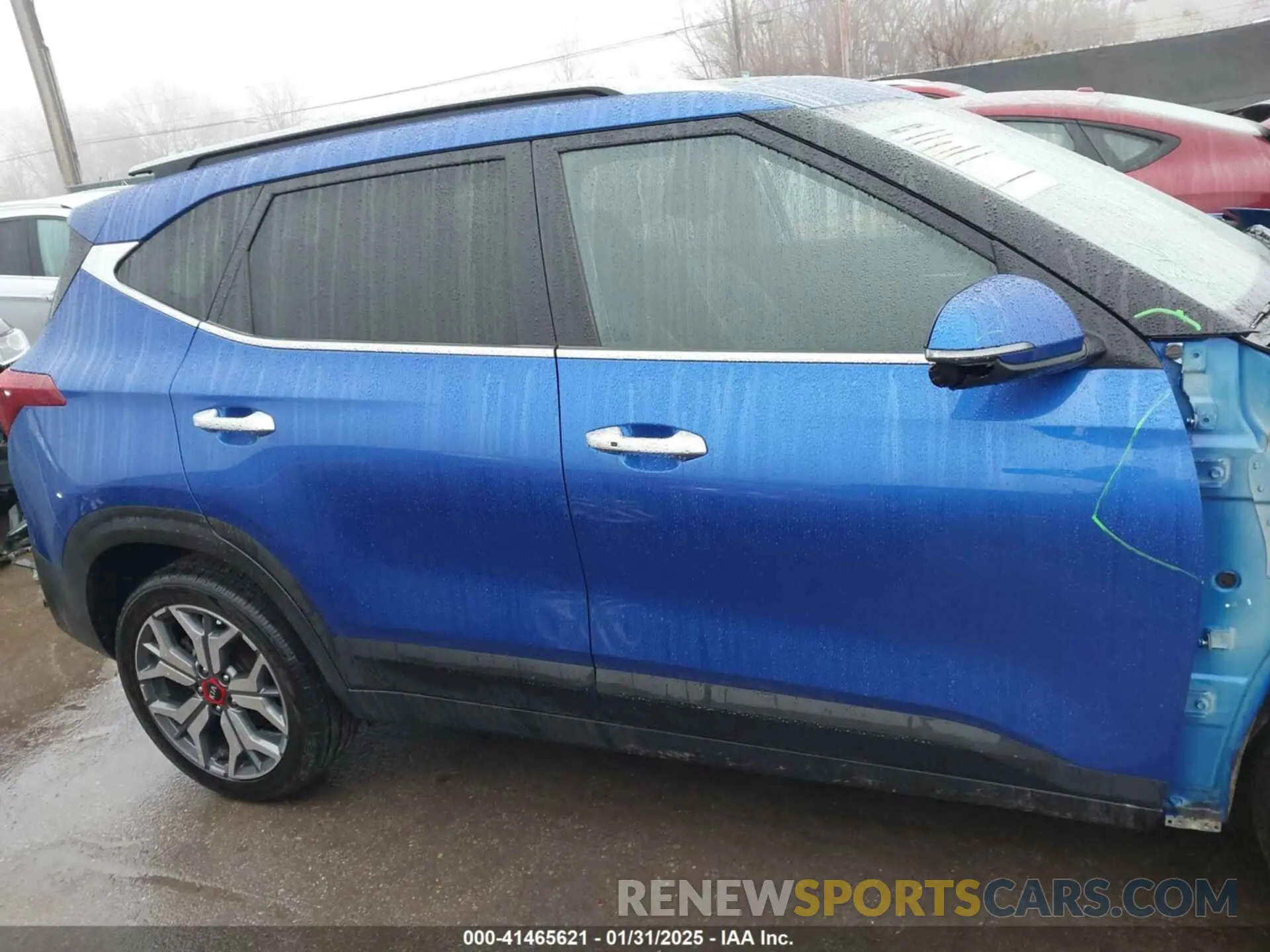 14 fotografías del automóvil dañado KNDETCA26M7106156 KIA SELTOS 2021