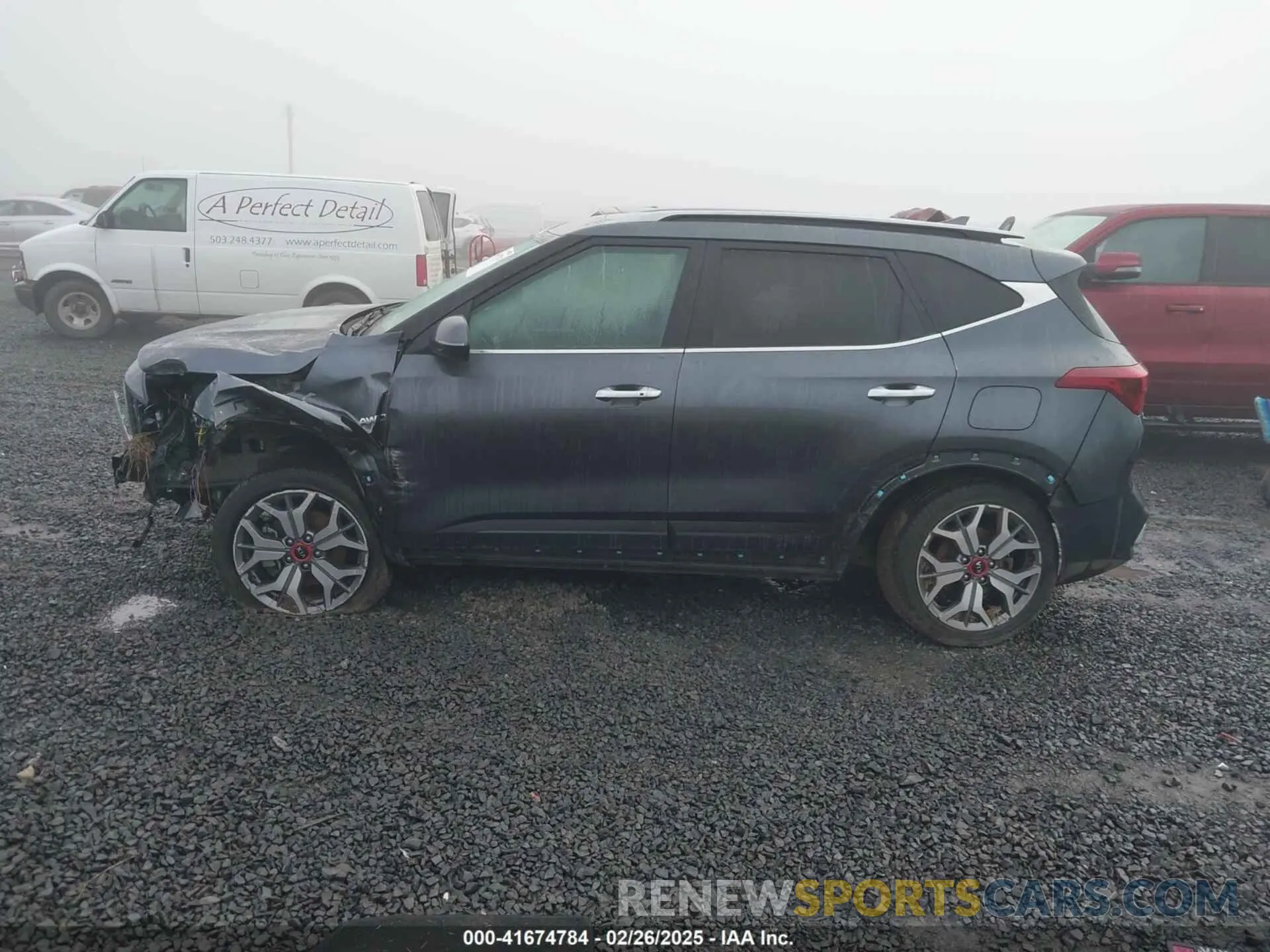 14 fotografías del automóvil dañado KNDETCA26M7182220 KIA SELTOS 2021