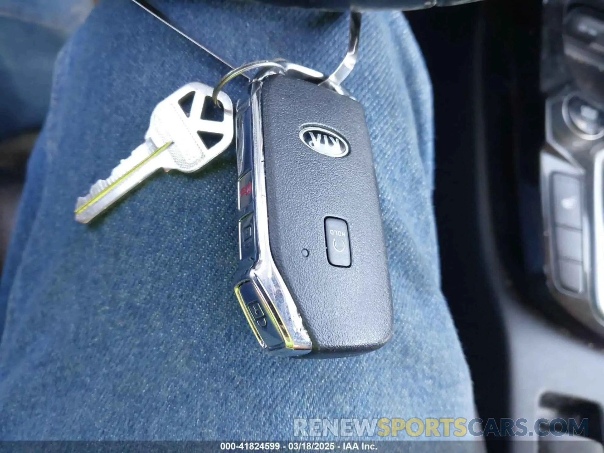11 fotografías del automóvil dañado KNDETCA28M7206615 KIA SELTOS 2021