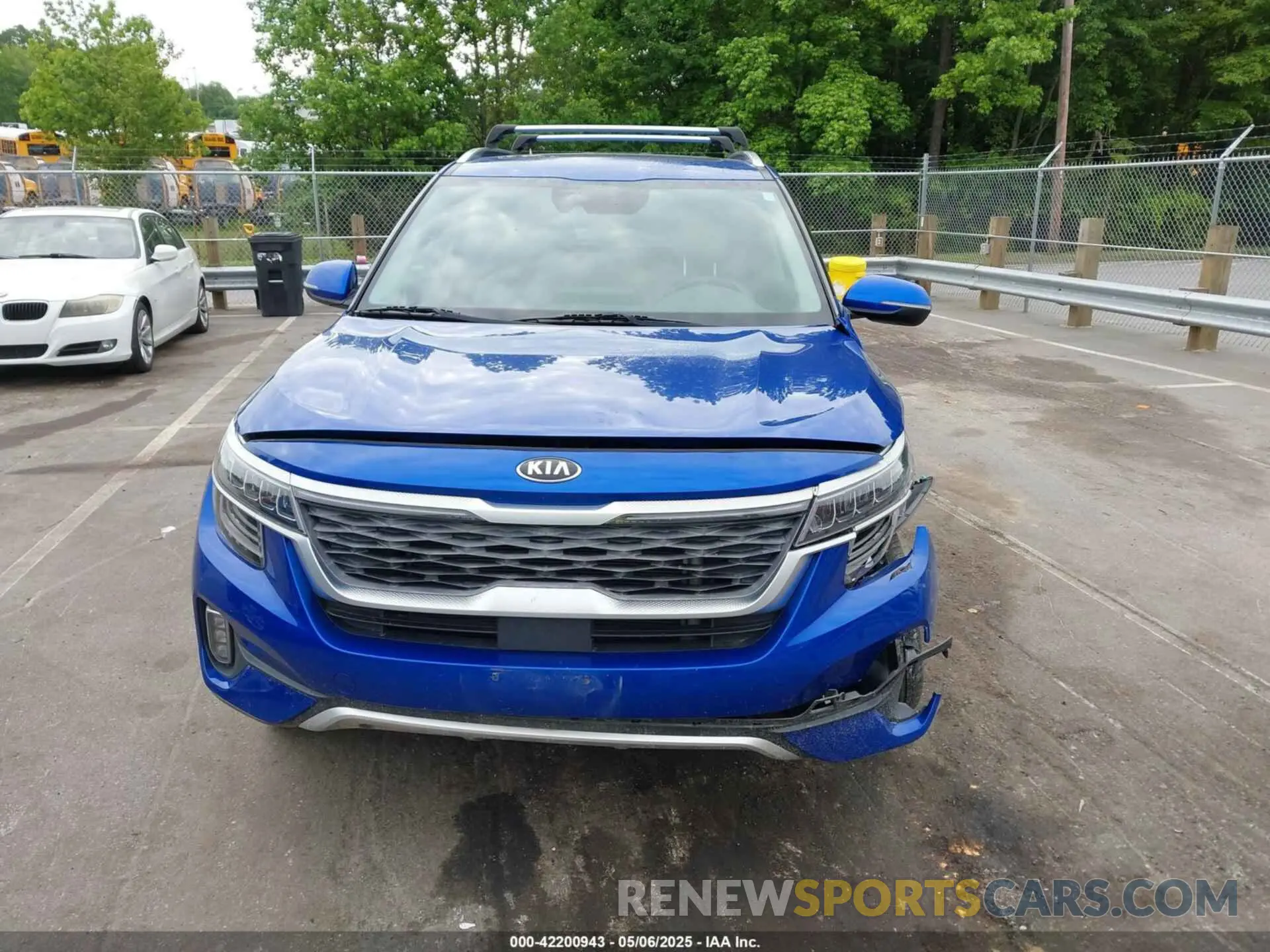 12 fotografías del automóvil dañado KNDETCA29M7083021 KIA SELTOS 2021