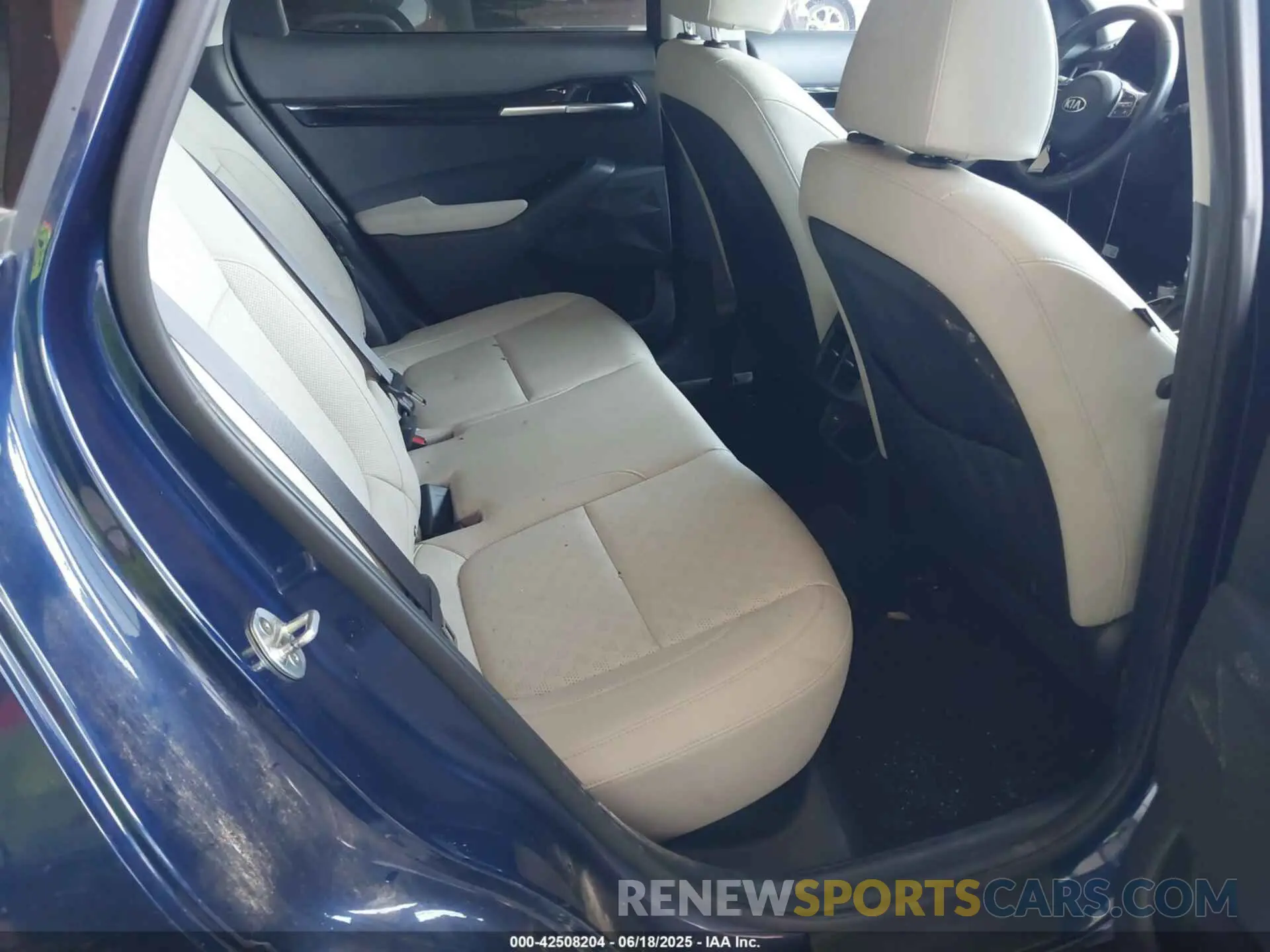 8 fotografías del automóvil dañado KNDETCA2XM7099129 KIA SELTOS 2021