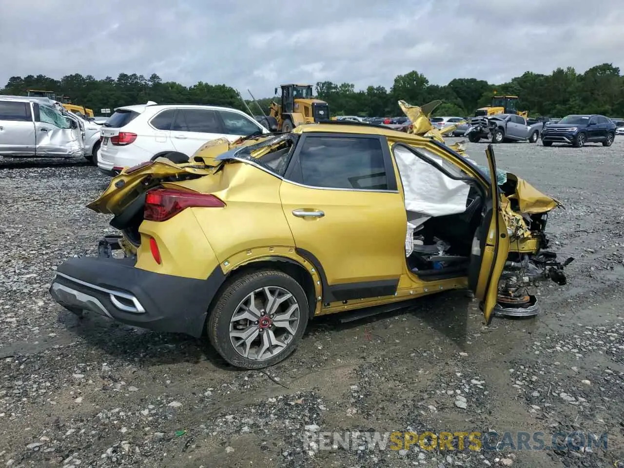 3 fotografías del automóvil dañado KNDETCA2XM7150841 KIA SELTOS 2021