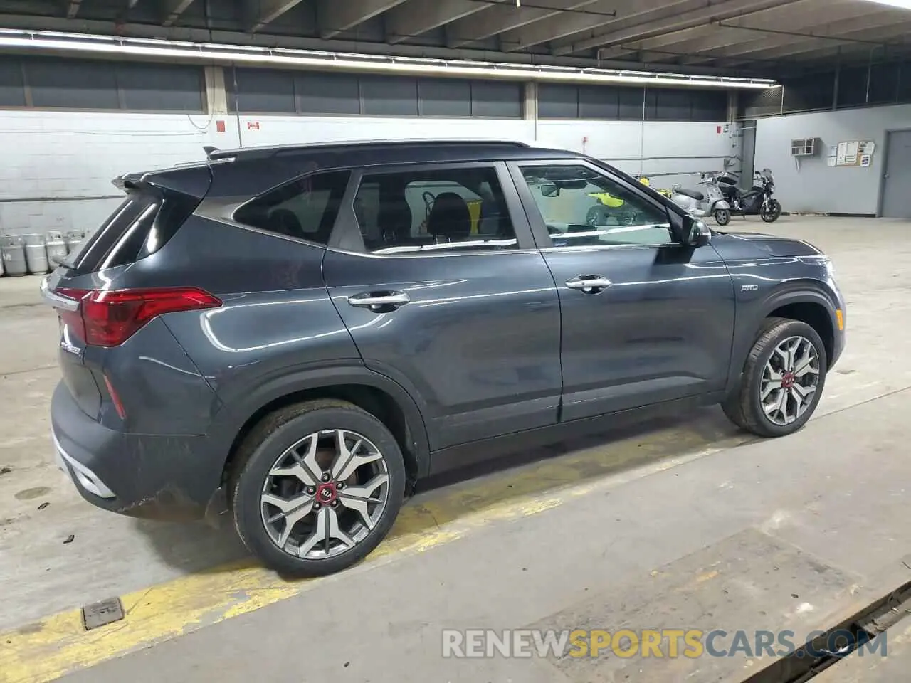 3 fotografías del automóvil dañado KNDETCA2XM7167199 KIA SELTOS 2021