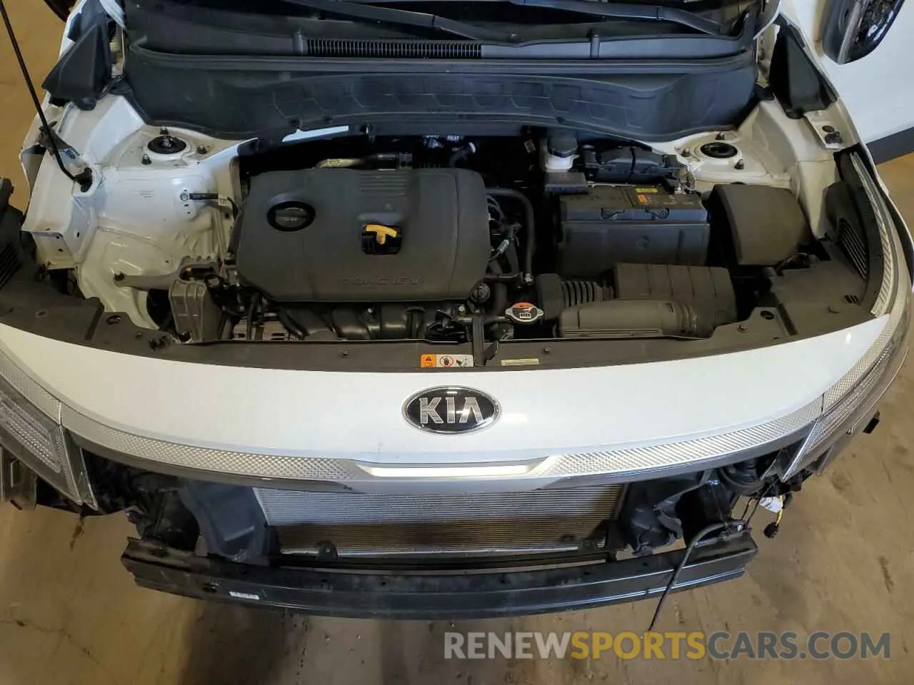 12 fotografías del automóvil dañado KNDEU2AA2M7175621 KIA SELTOS 2021