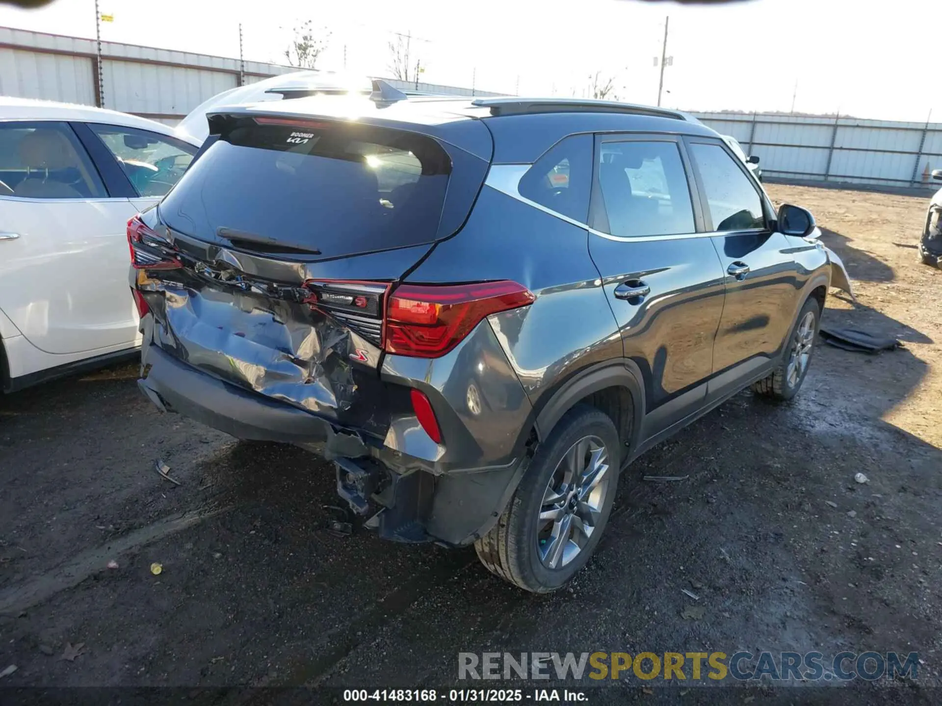 4 fotografías del automóvil dañado KNDEU2AA3M7197000 KIA SELTOS 2021