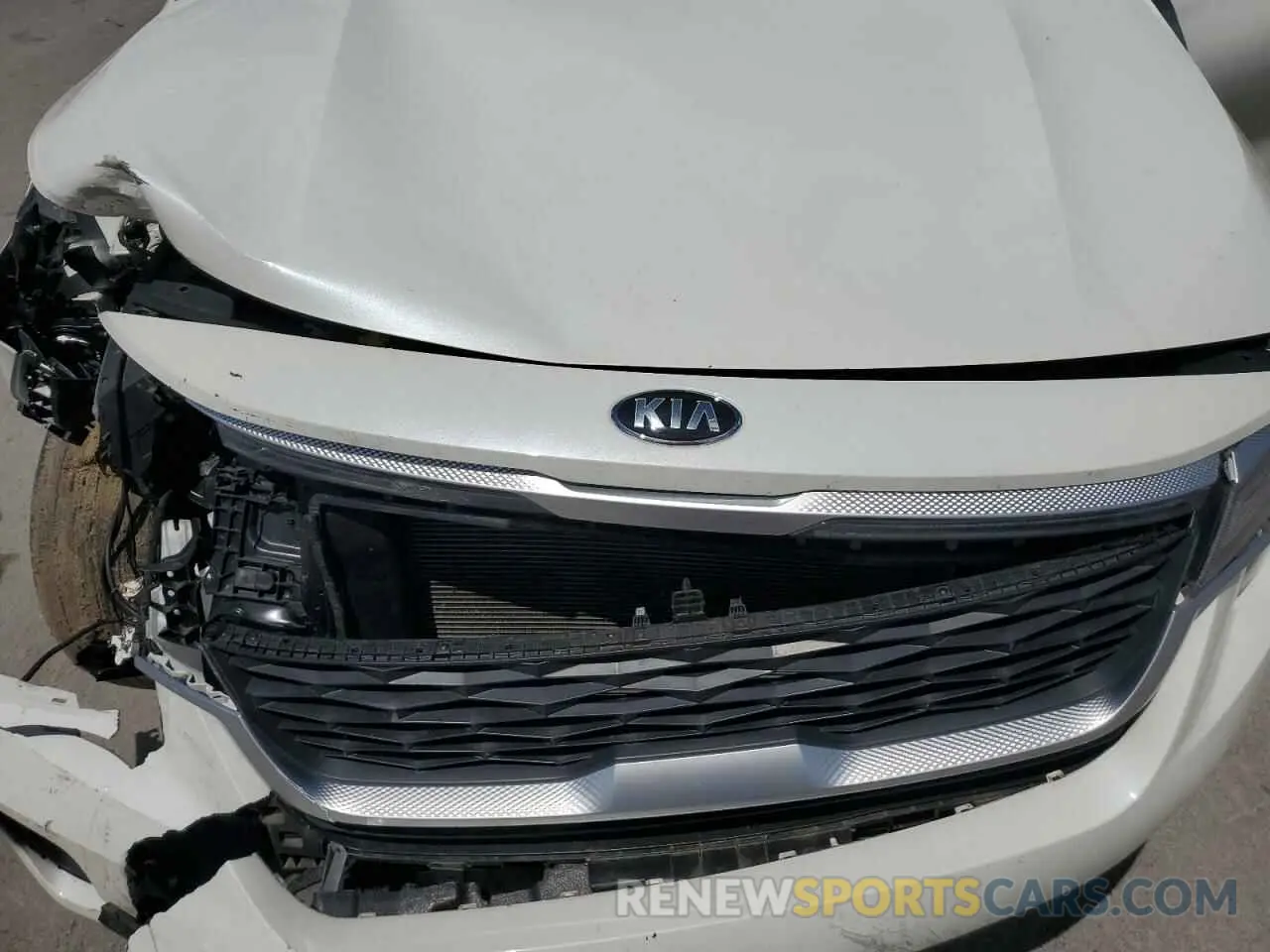 12 fotografías del automóvil dañado KNDEU2AA3M7215639 KIA SELTOS 2021
