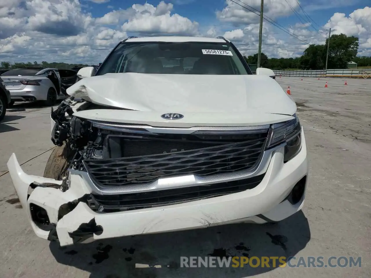 5 fotografías del automóvil dañado KNDEU2AA3M7215639 KIA SELTOS 2021