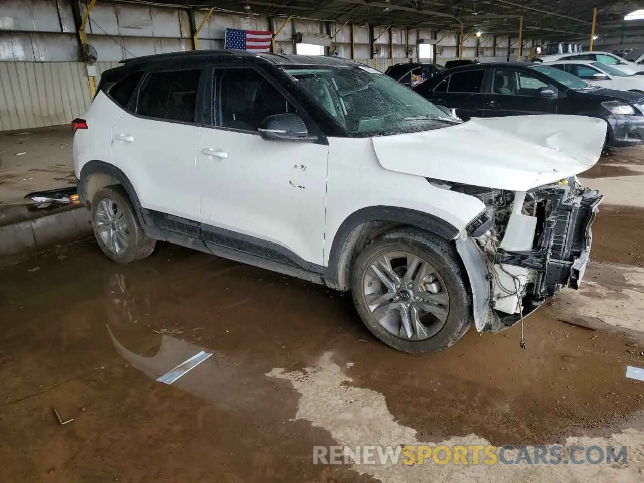 4 fotografías del automóvil dañado KNDEU2AA6M7099112 KIA SELTOS 2021