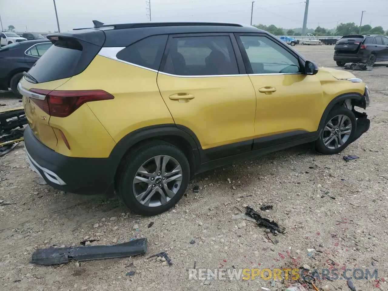 3 fotografías del automóvil dañado KNDEU2AA8M7151033 KIA SELTOS 2021