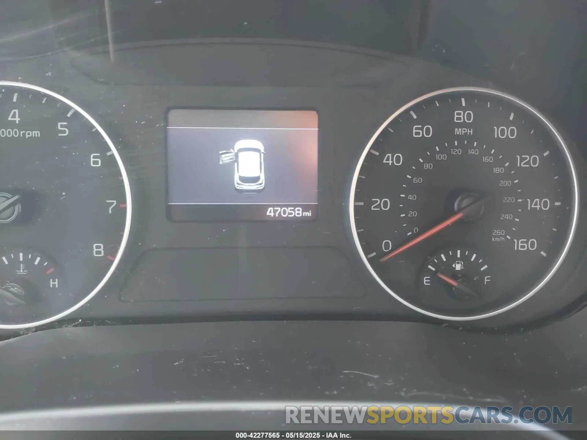 14 fotografías del automóvil dañado KNDEU2AA8M7225051 KIA SELTOS 2021