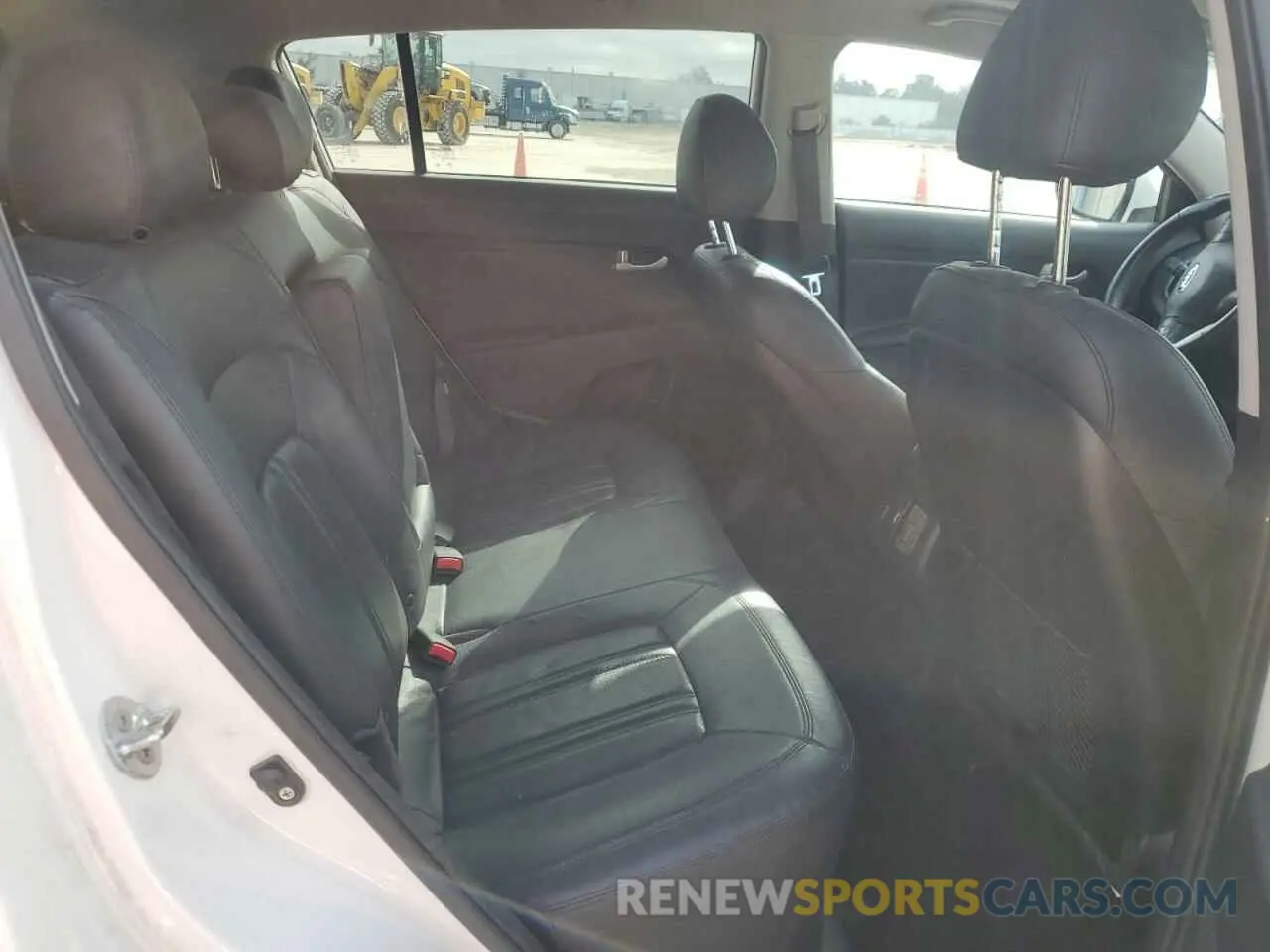 11 fotografías del automóvil dañado KNDEUCA27M7116238 KIA SELTOS 2021