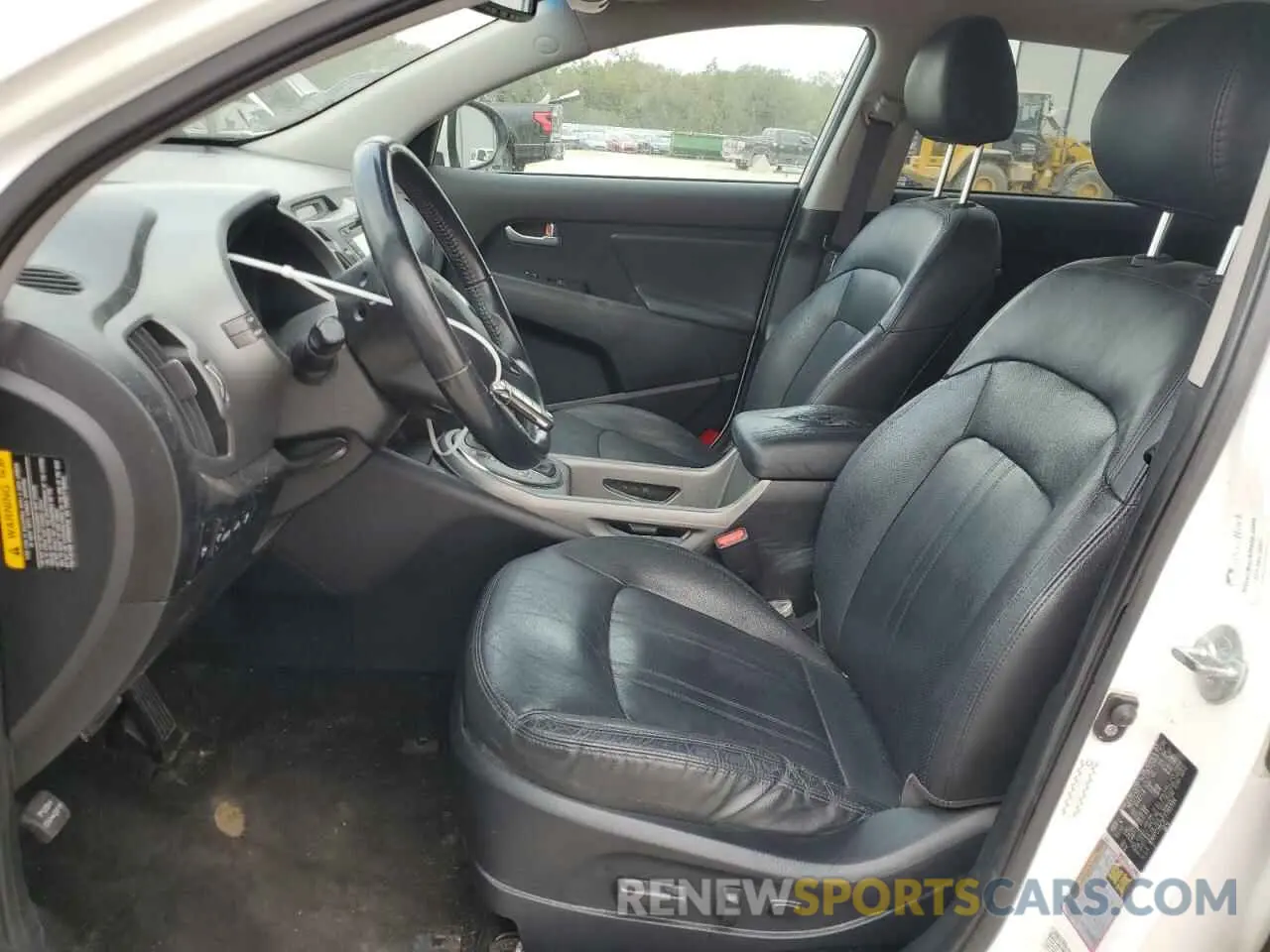 7 fotografías del automóvil dañado KNDEUCA27M7116238 KIA SELTOS 2021