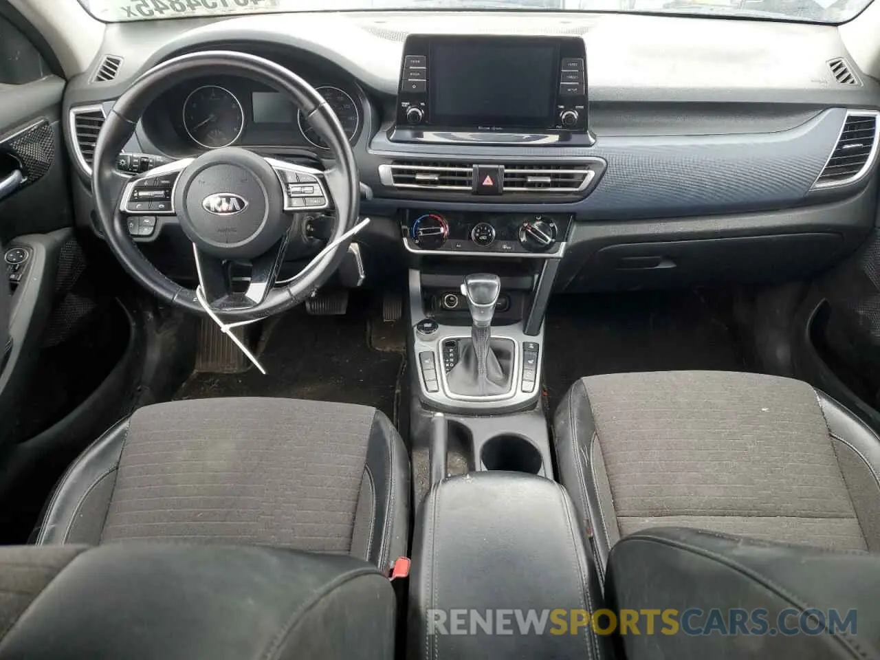8 fotografías del automóvil dañado KNDEUCA29M7053336 KIA SELTOS 2021