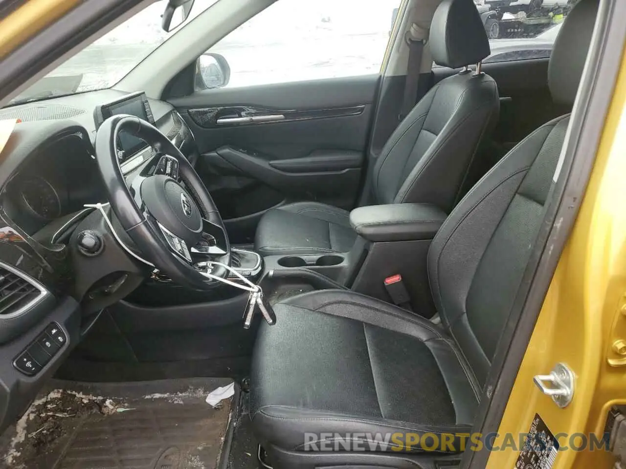 7 fotografías del automóvil dañado KNDEUCAA1M7138100 KIA SELTOS 2021