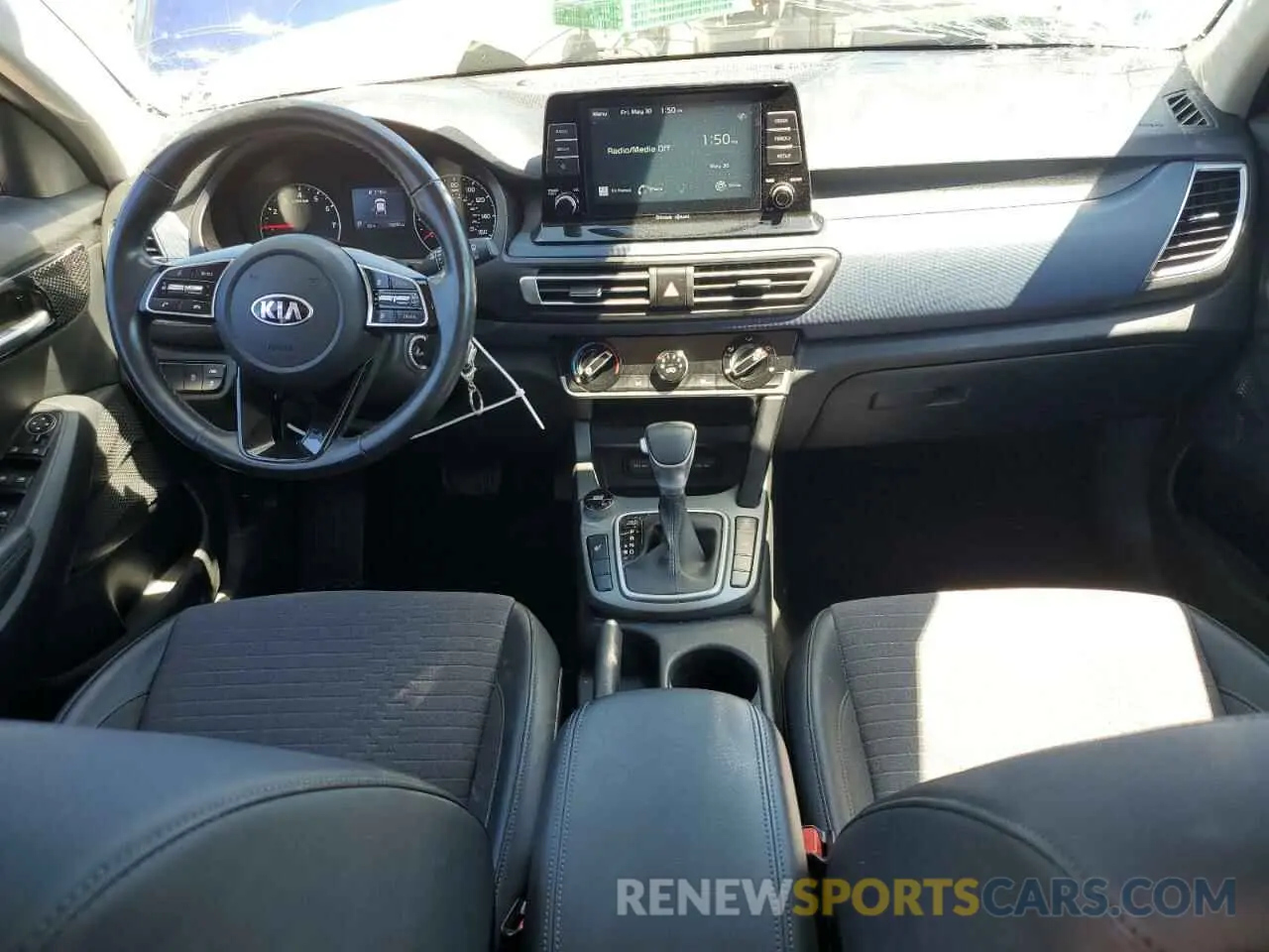 8 fotografías del automóvil dañado KNDEUCAA2M7156458 KIA SELTOS 2021