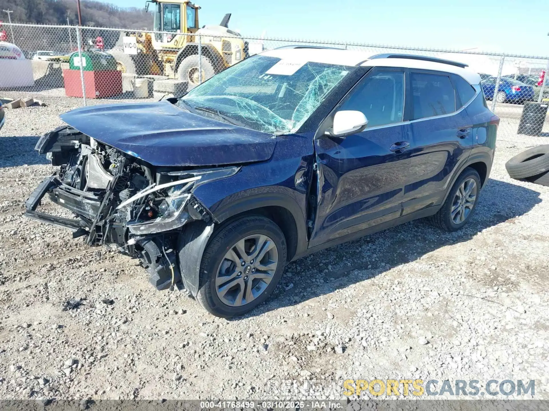 2 fotografías del automóvil dañado KNDEUCAA2M7198290 KIA SELTOS 2021
