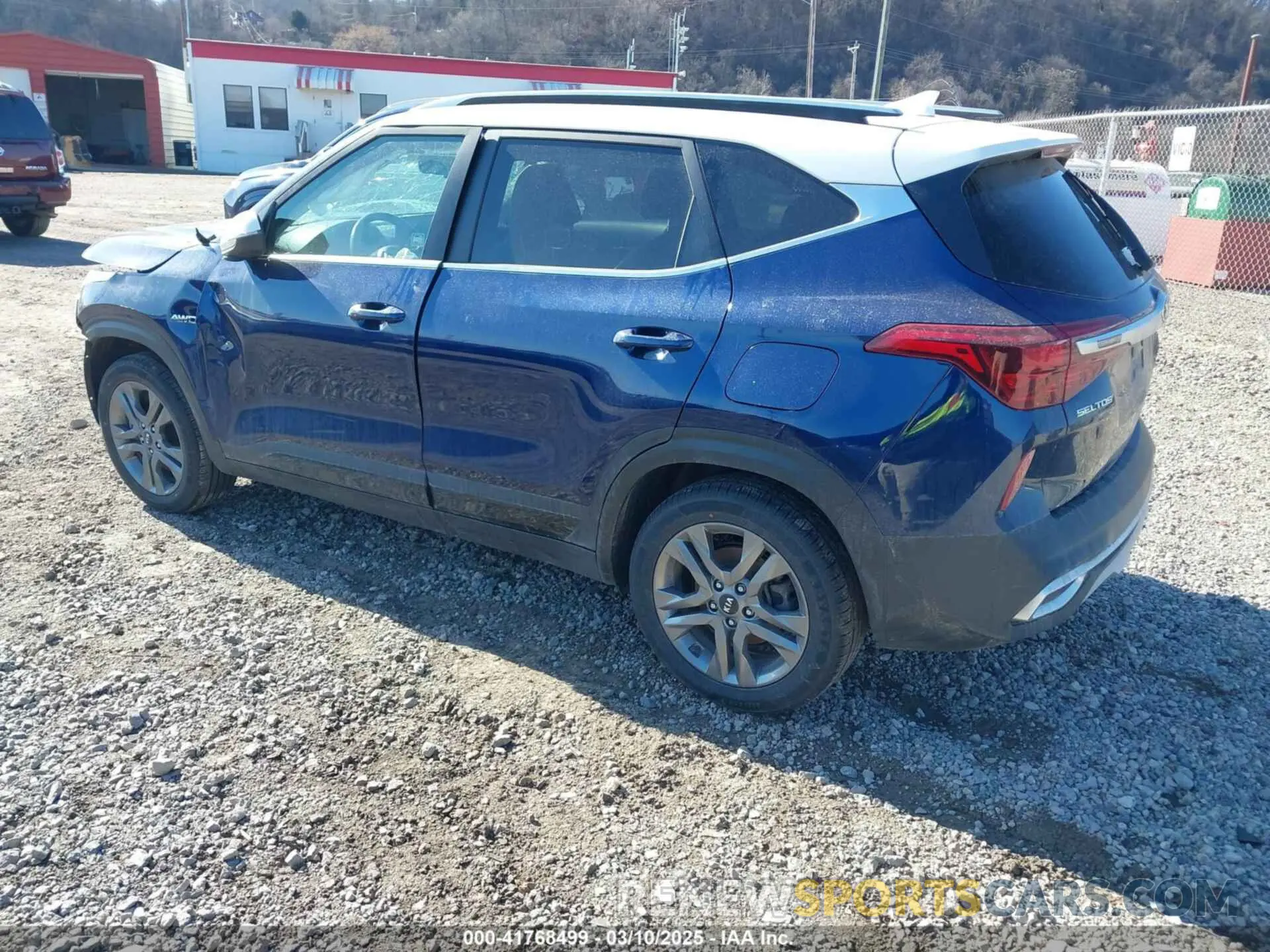 3 fotografías del automóvil dañado KNDEUCAA2M7198290 KIA SELTOS 2021
