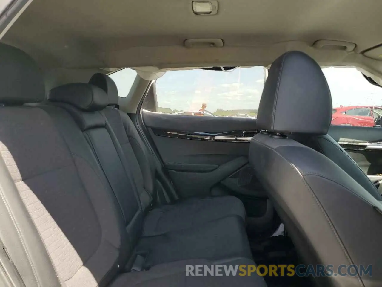 11 fotografías del automóvil dañado KNDEUCAA2M7206078 KIA SELTOS 2021